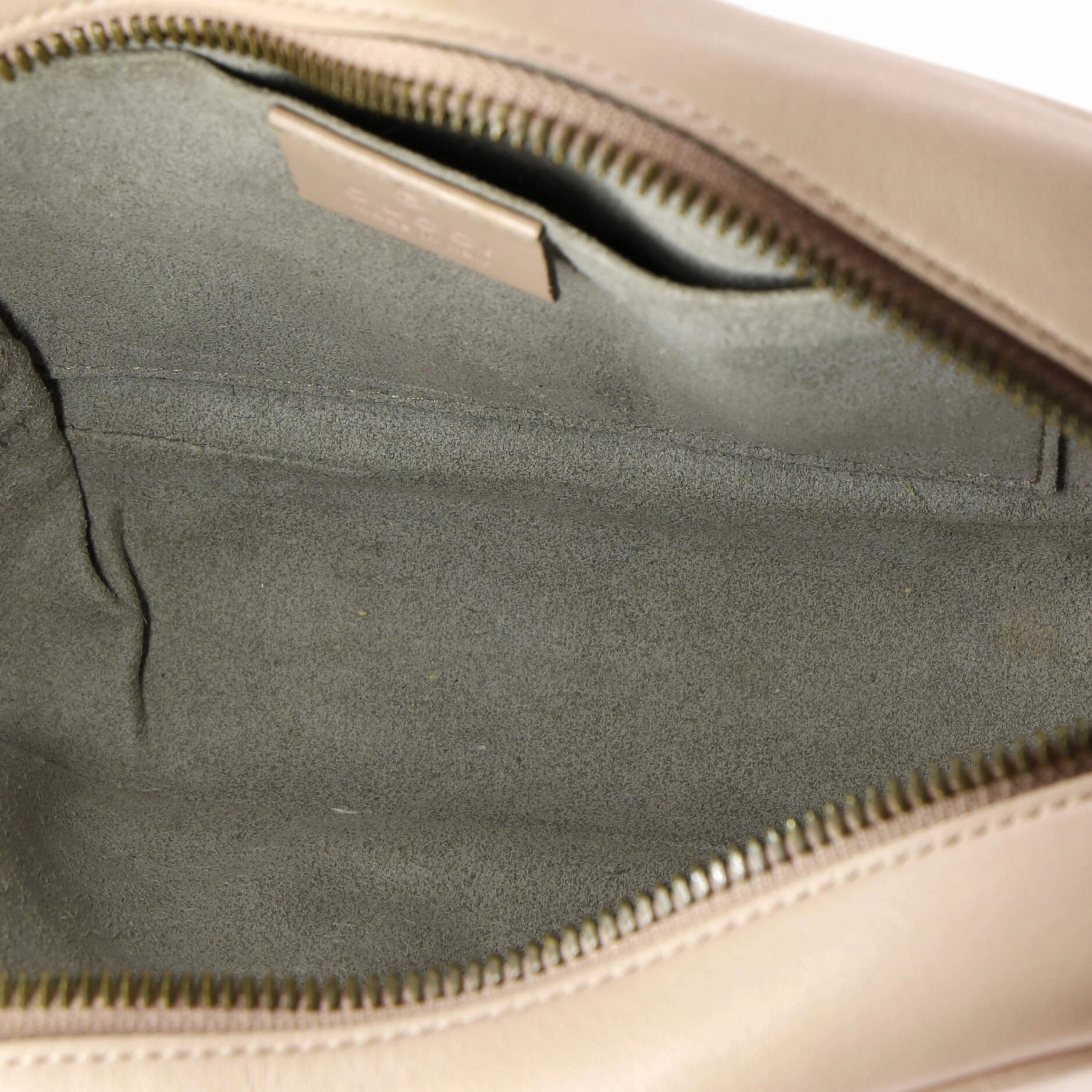 GG Marmont Shoulder Bag Matelasse Leather Small