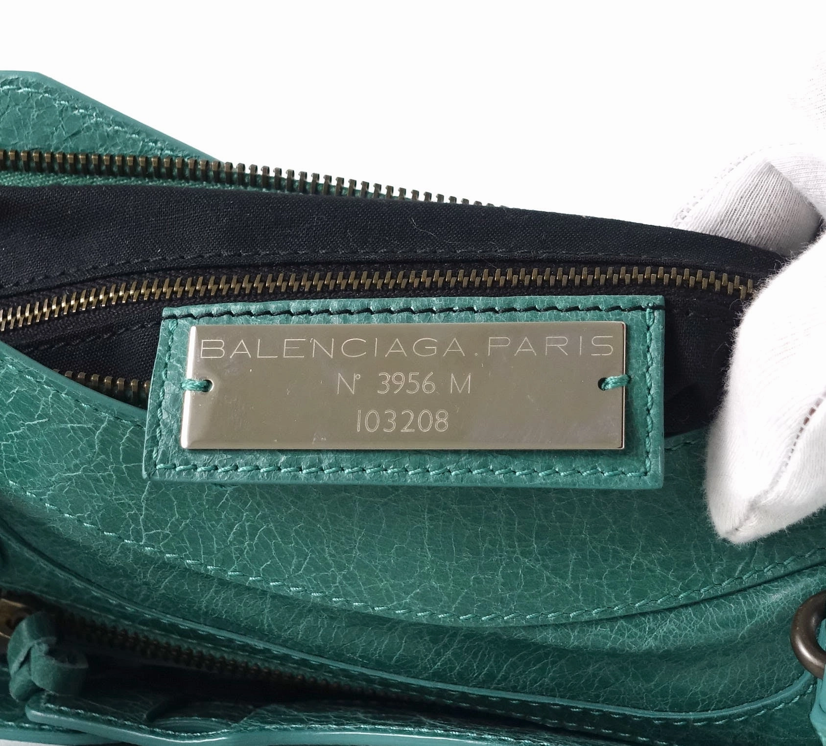 Giant 12 Agneau Leather City Bag