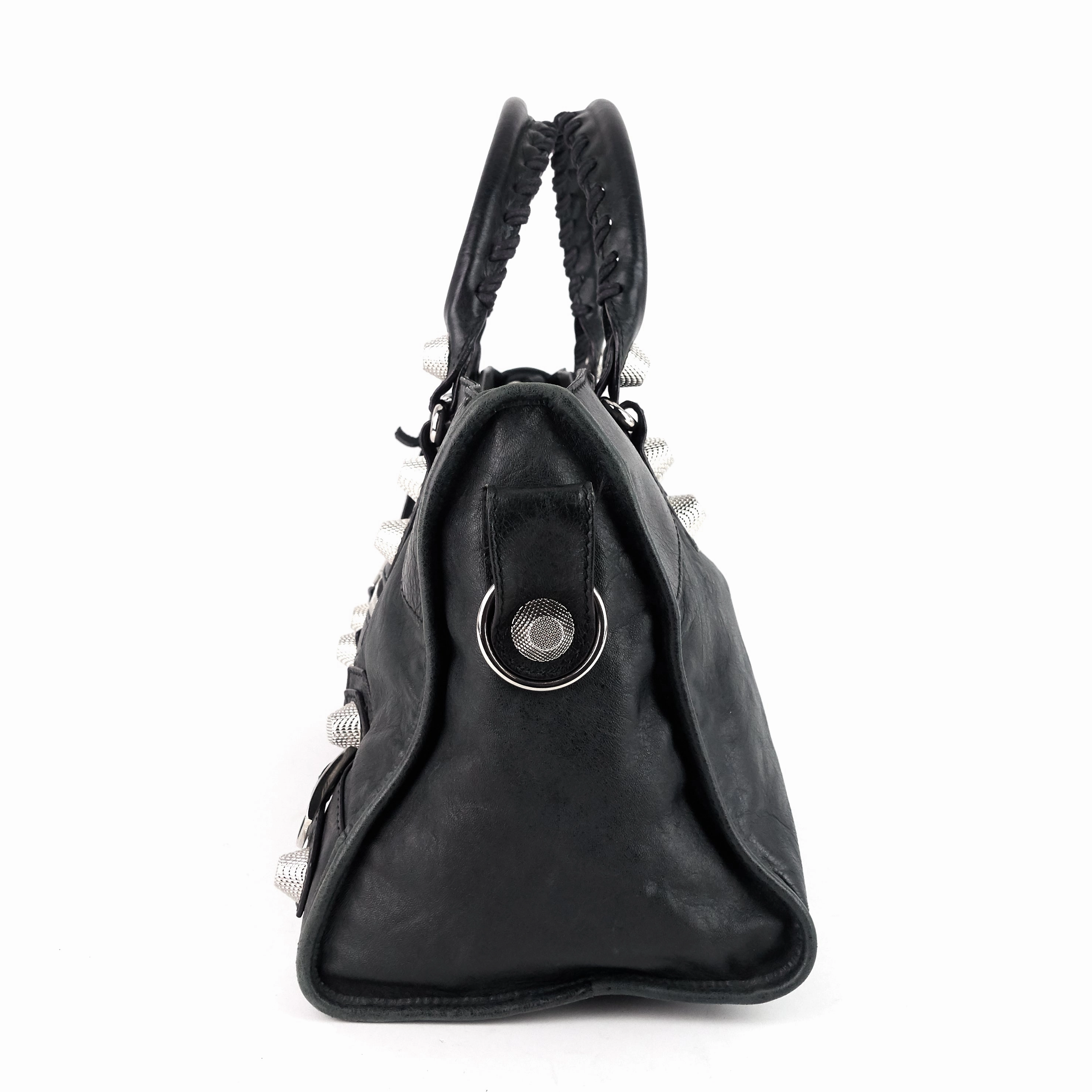 Giant 12 City Agneau Leather Handbag