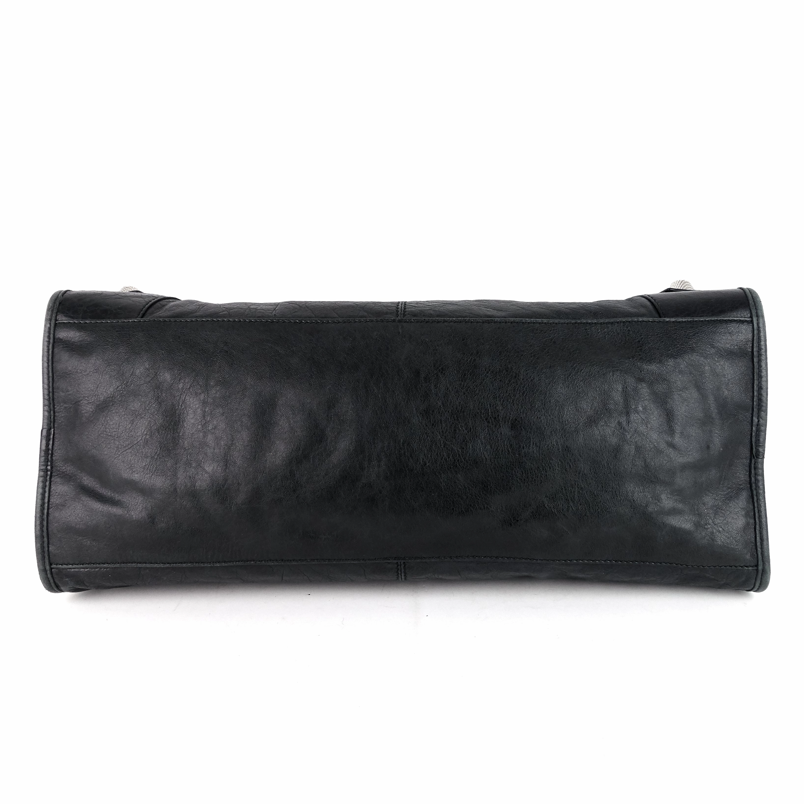Giant 12 City Agneau Leather Handbag