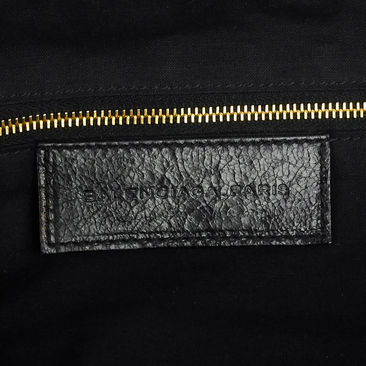 Giant Weekender Distressed Agneau Leather Bag