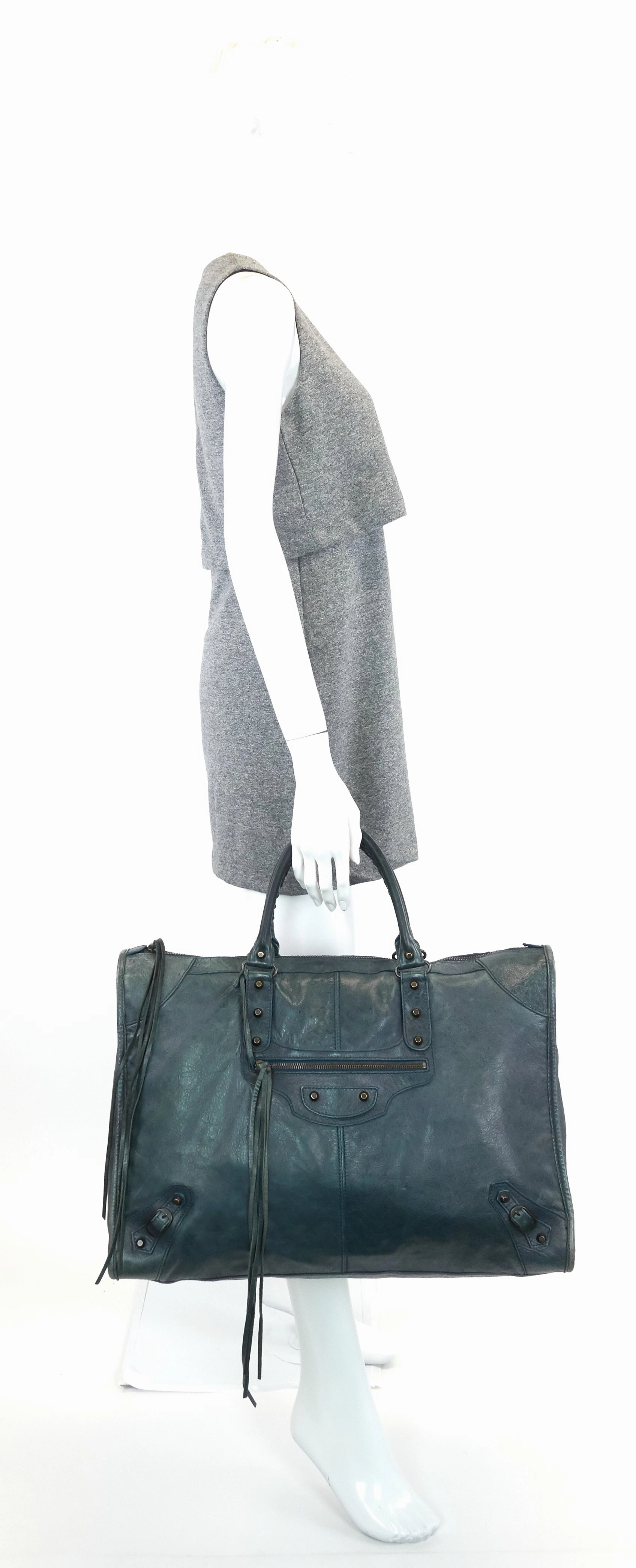 Giant Weekender Distressed Agneau Leather Bag