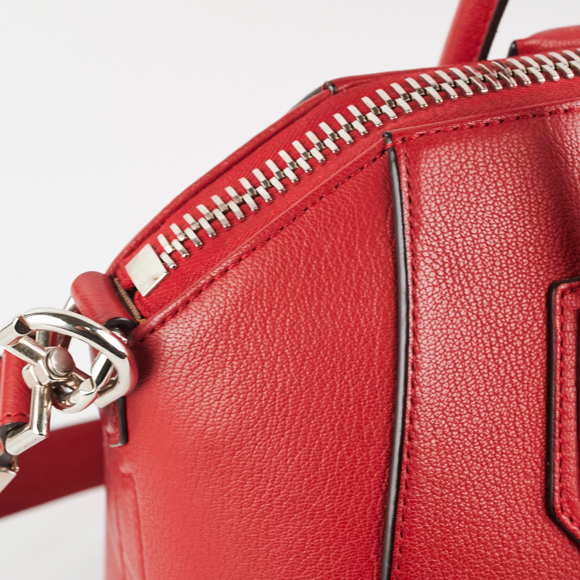 Givenchy Small Anitgiona Red