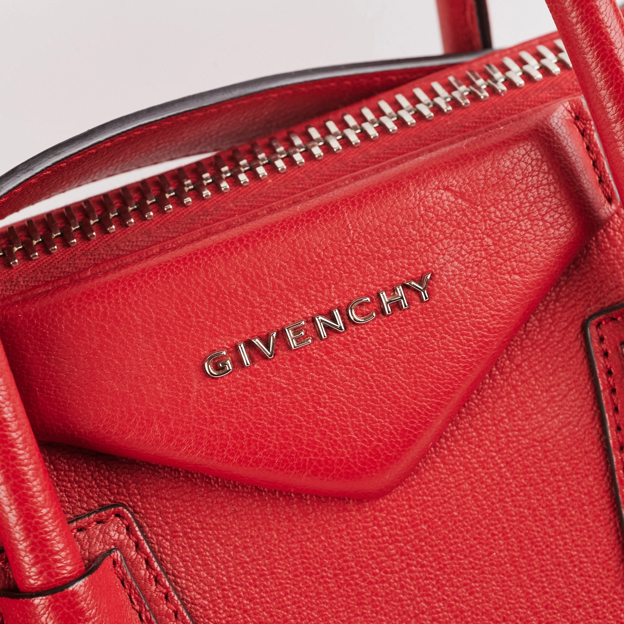 Givenchy Small Anitgiona Red