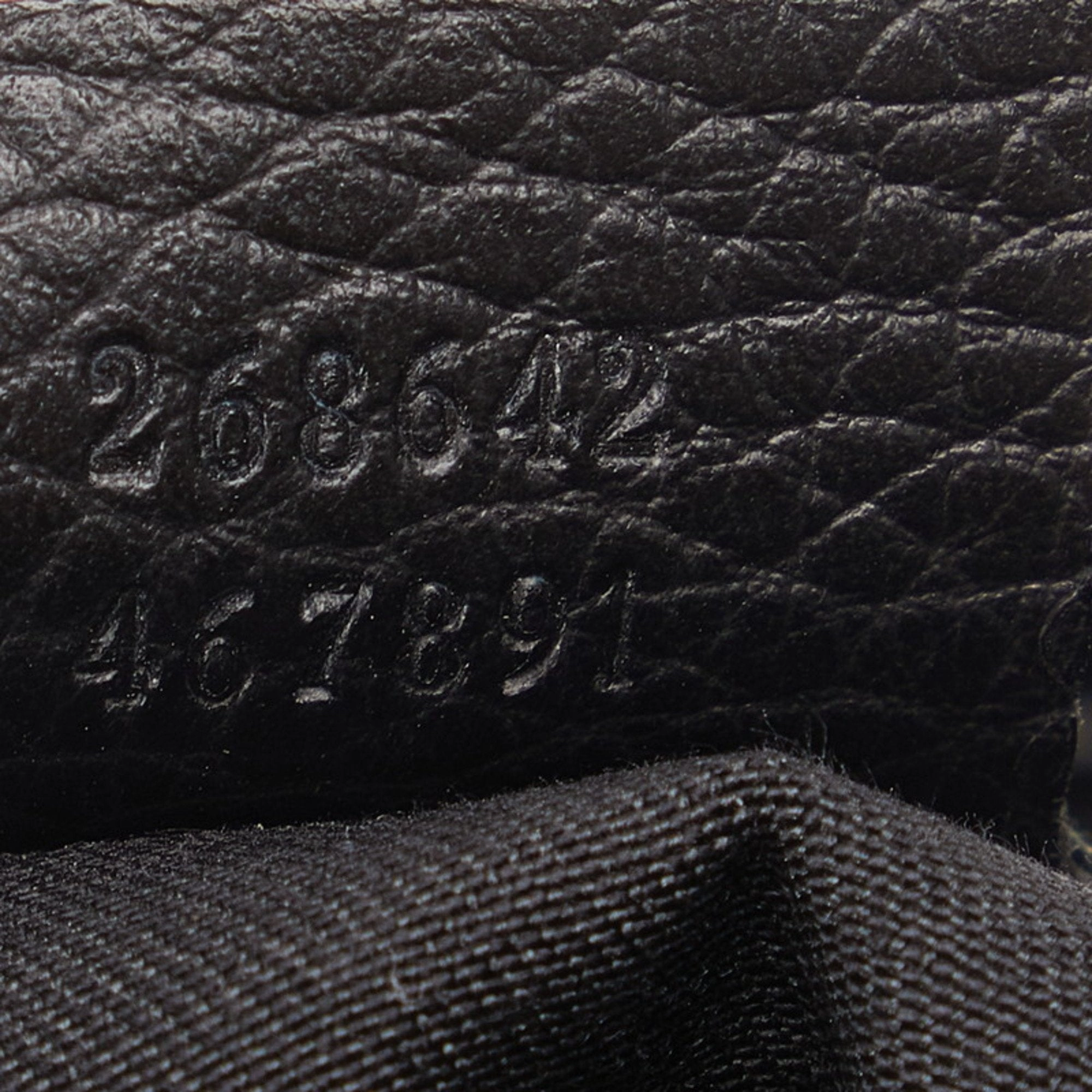 Gucci Abbey  Canvas Shoulder Bag ()
