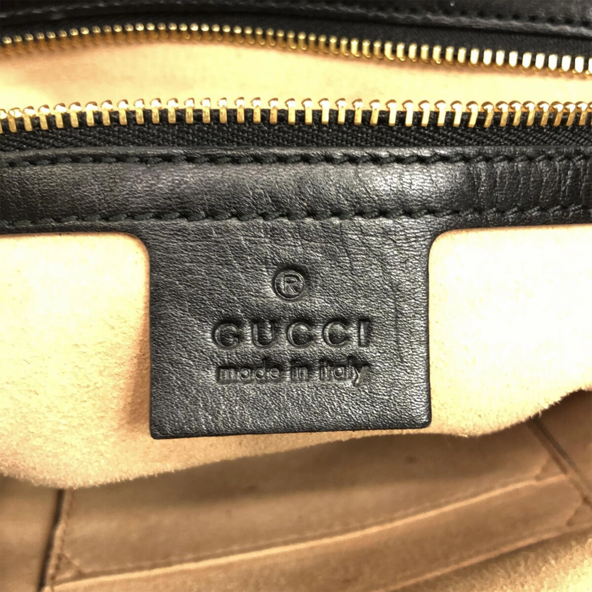 Gucci Apollo Shoulder Bag (SHG-FUSHk9)