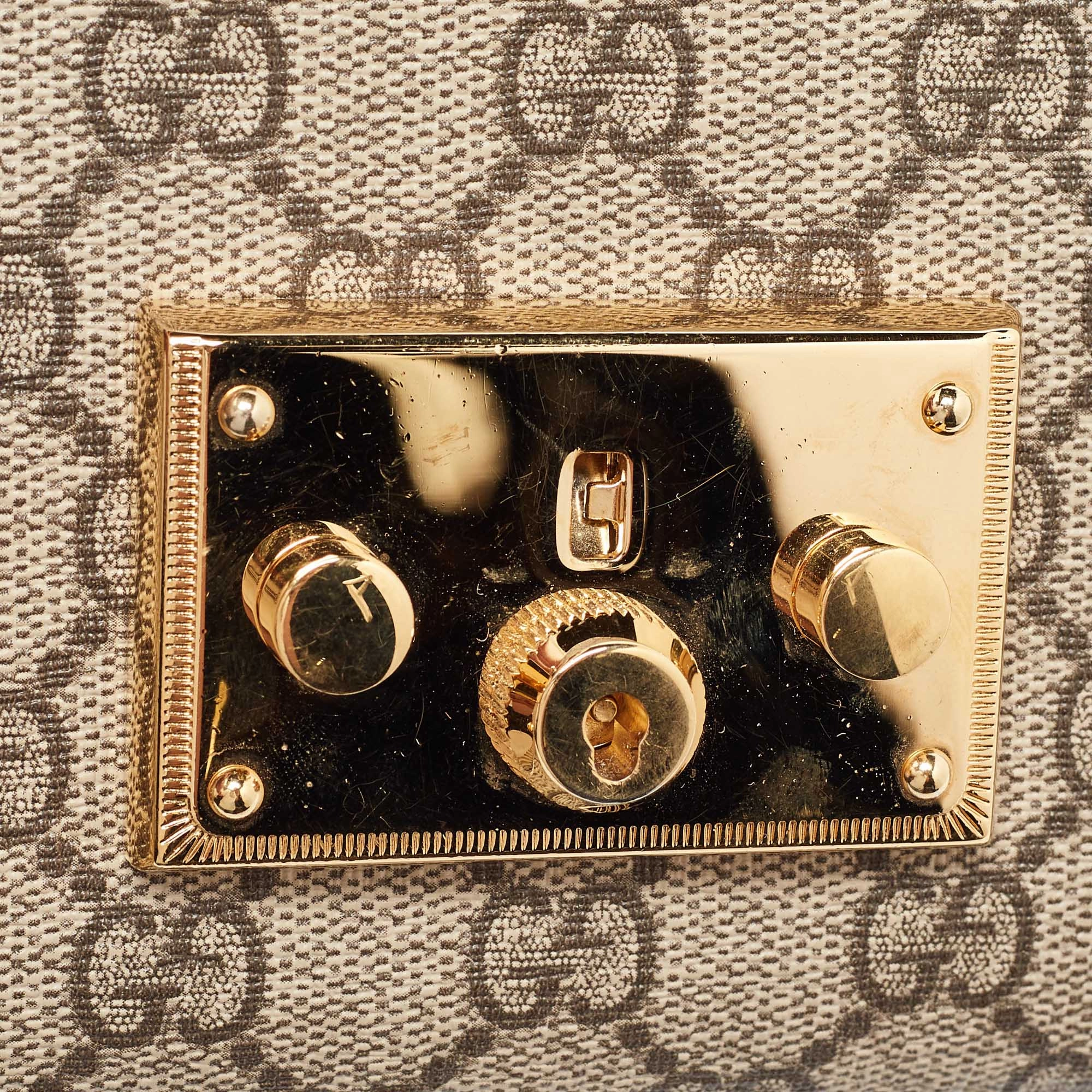 Gucci Beige/black Gg Supreme Canvas And Leather Padlock Small Shoulder Bag