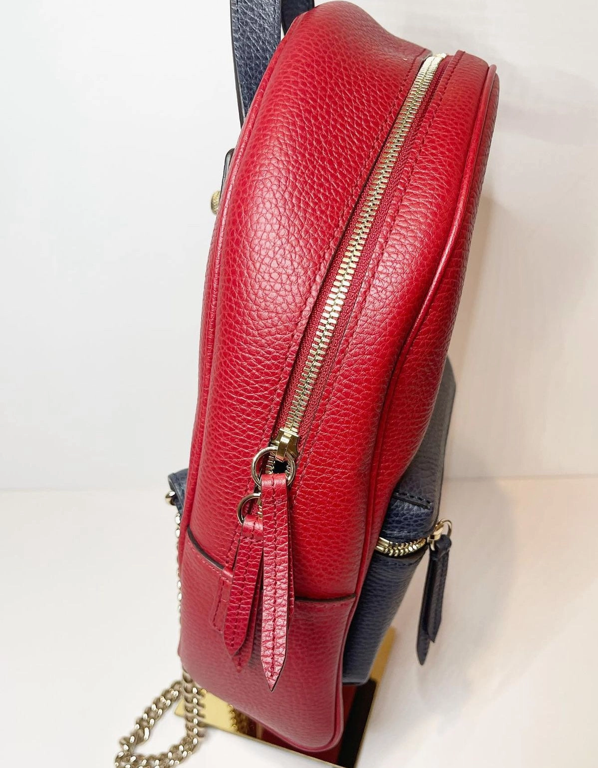 GUCCI Bi-Colour Soho Chain backpack red/navy blue leather