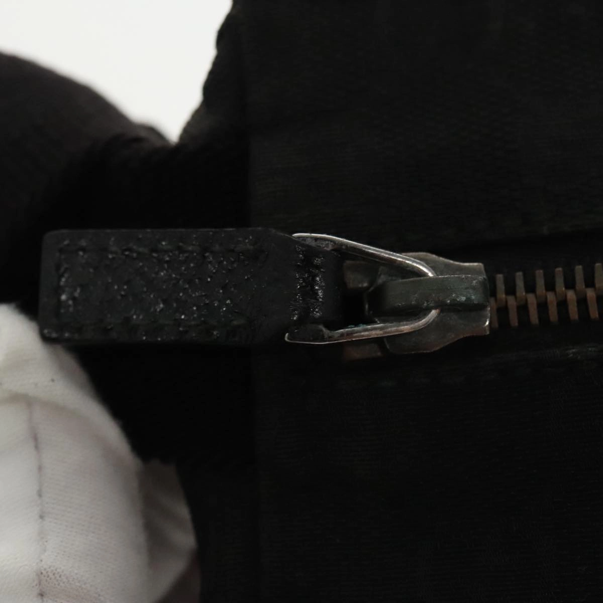 Gucci Black Canvas Shoulder Bag ()