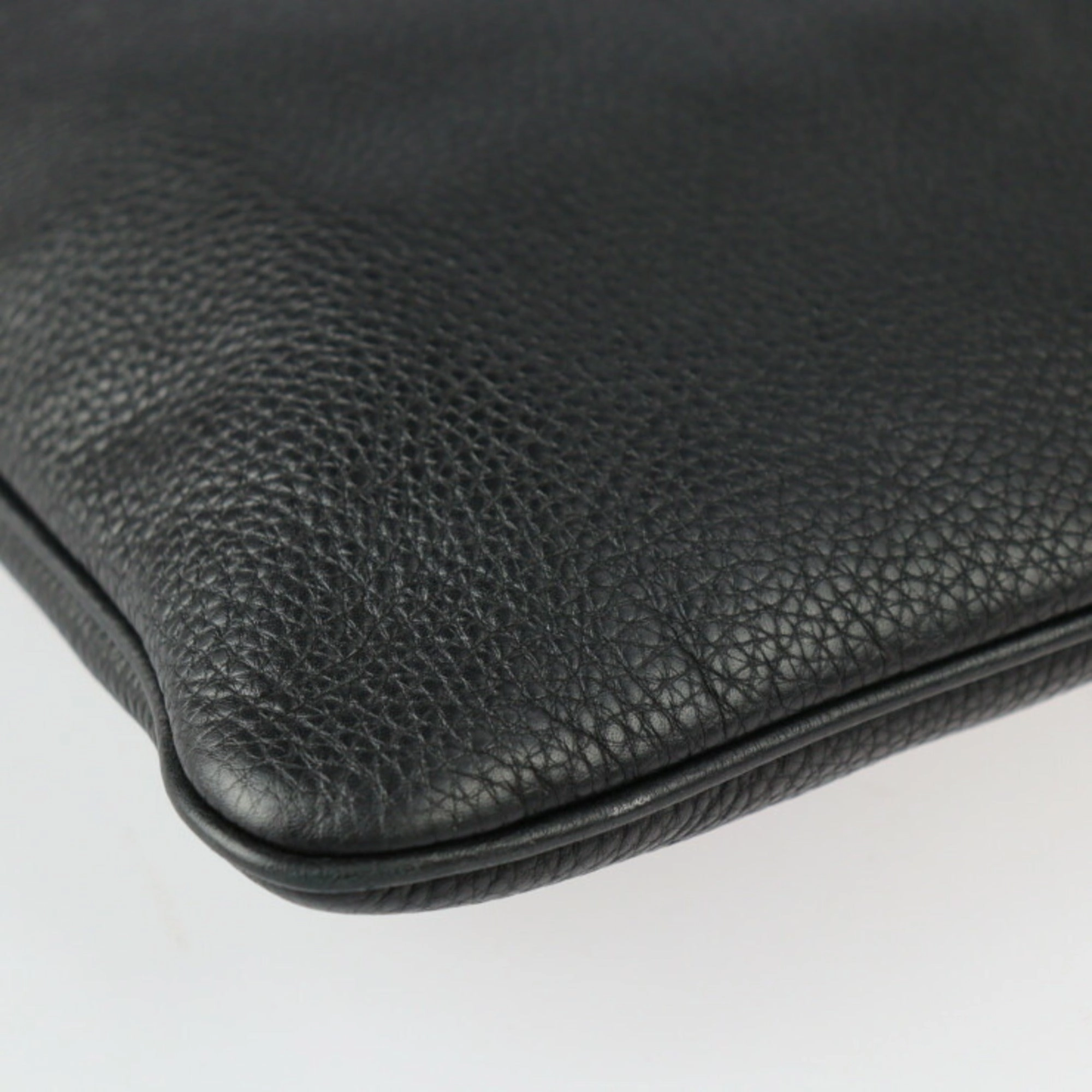 Gucci Black Leather Messenger Bag Shoulder Bag ()