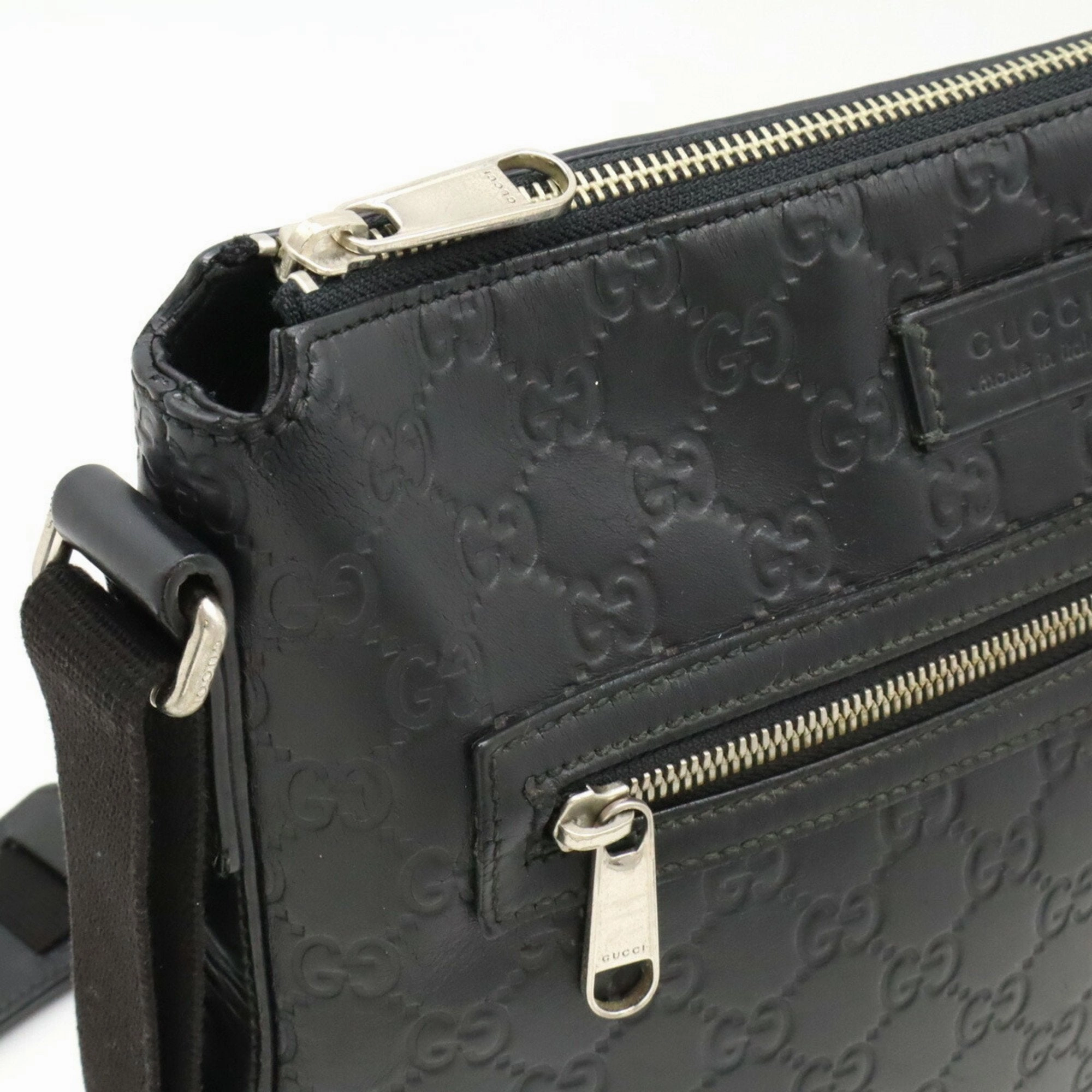 Gucci Black Leather Shoulder Bag ()