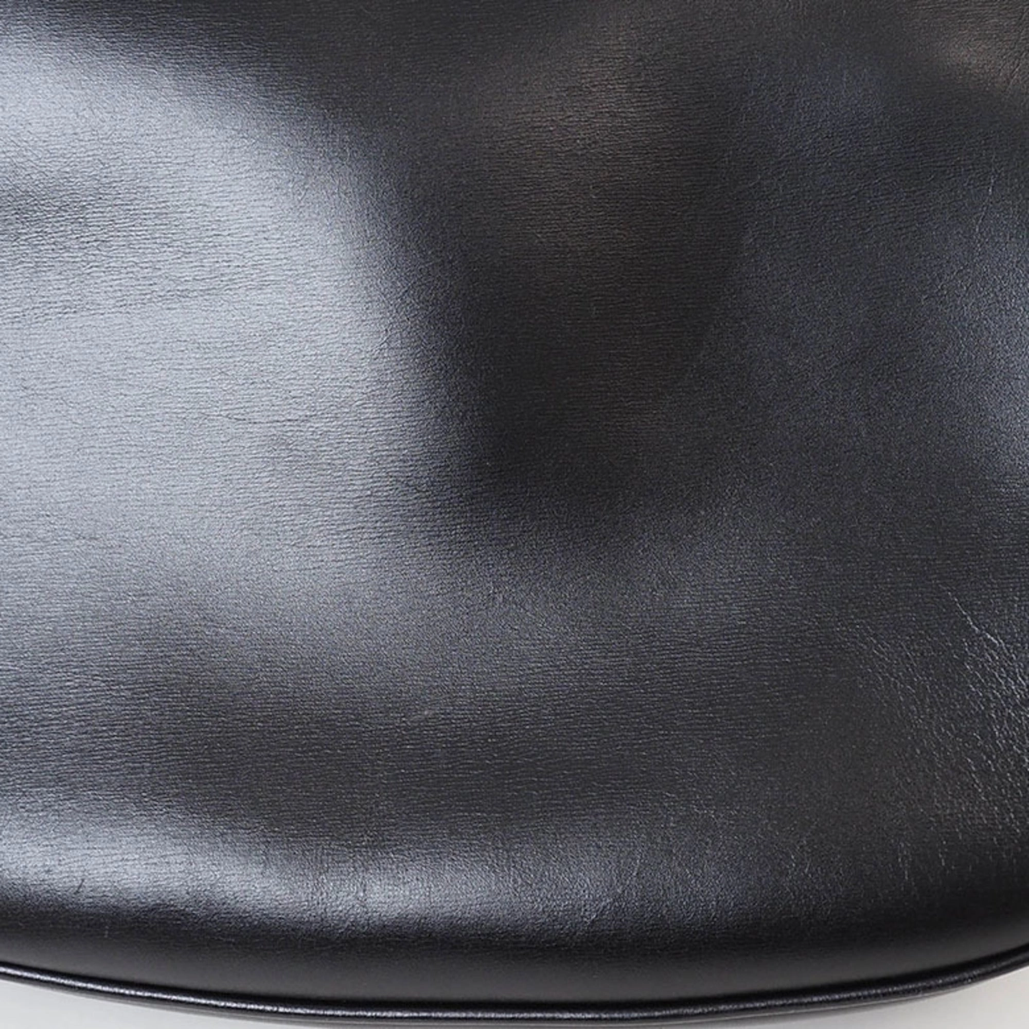 Gucci Black Leather Shoulder Bag ()