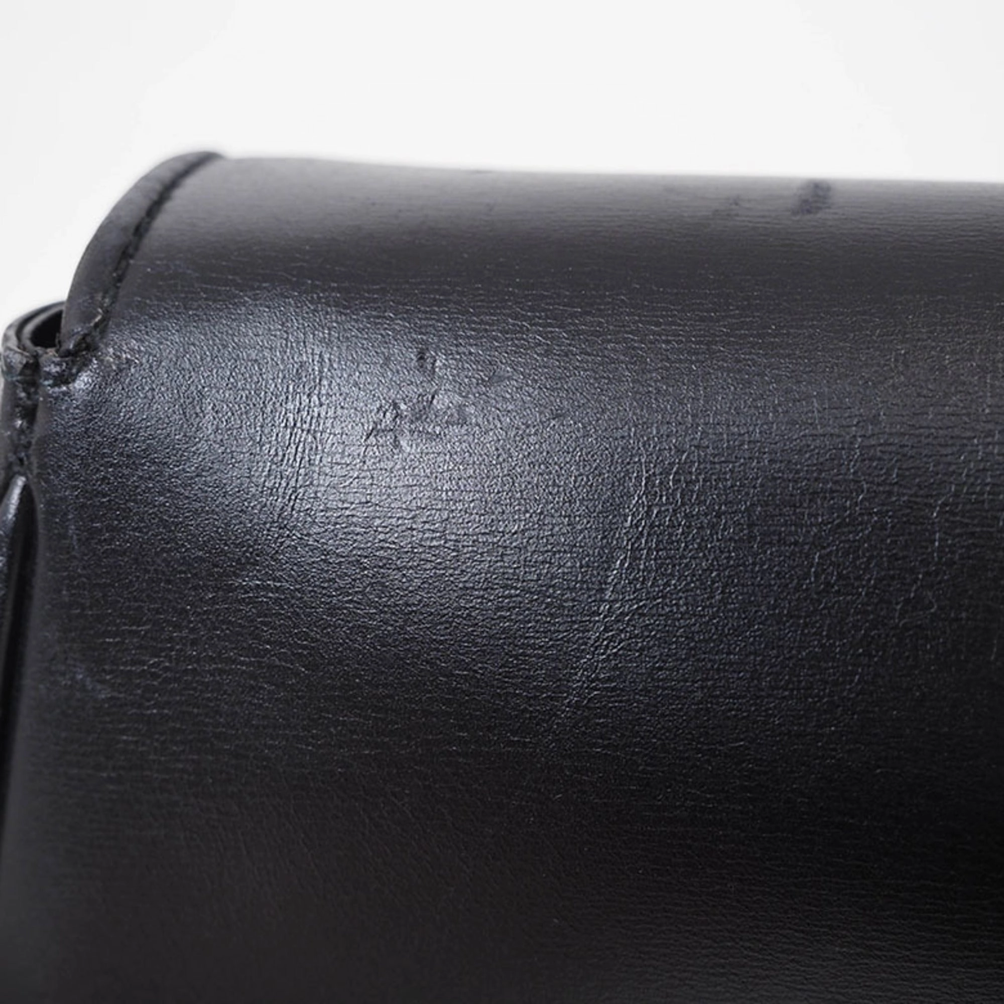 Gucci Black Leather Shoulder Bag ()