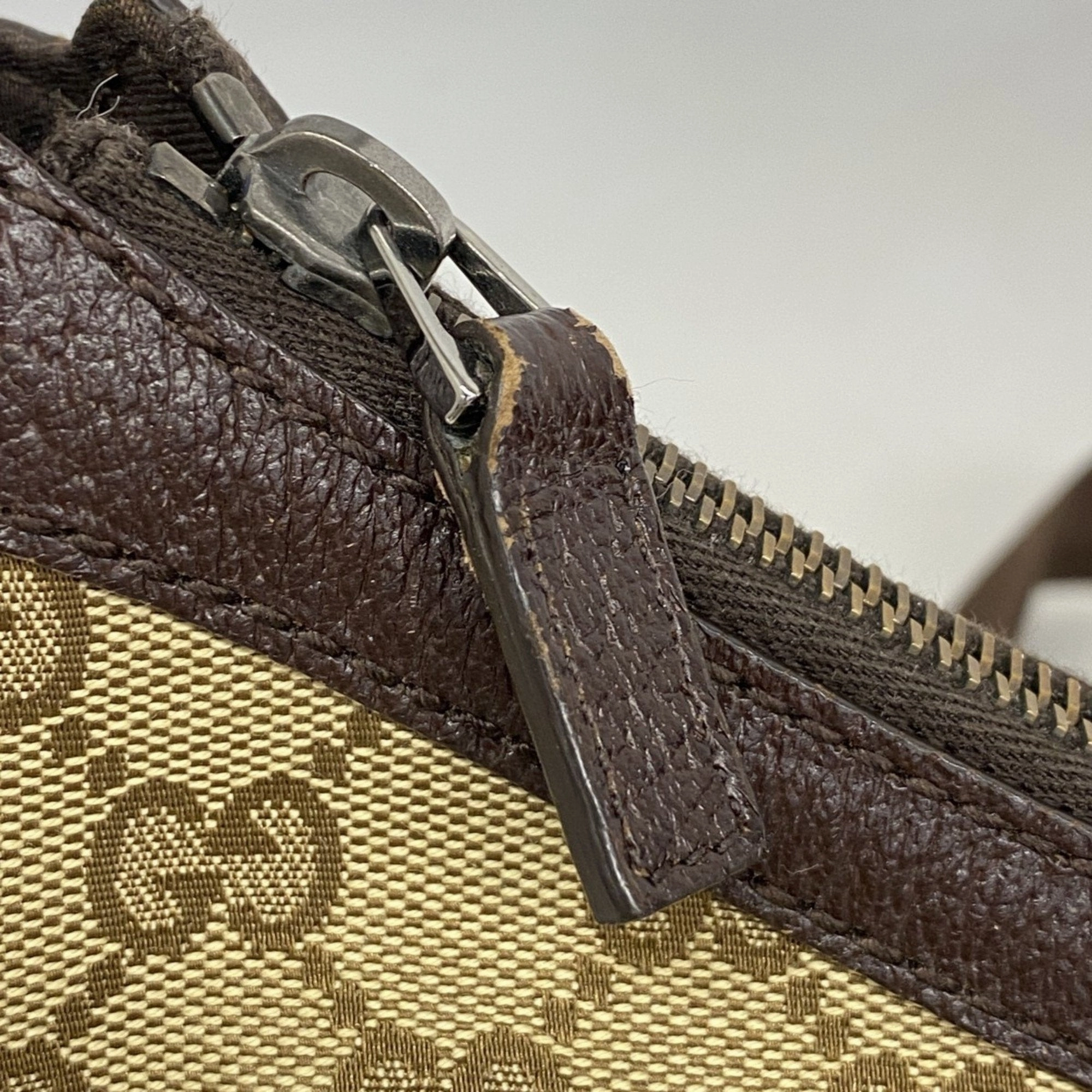Gucci Brown Canvas Shoulder Bag ()