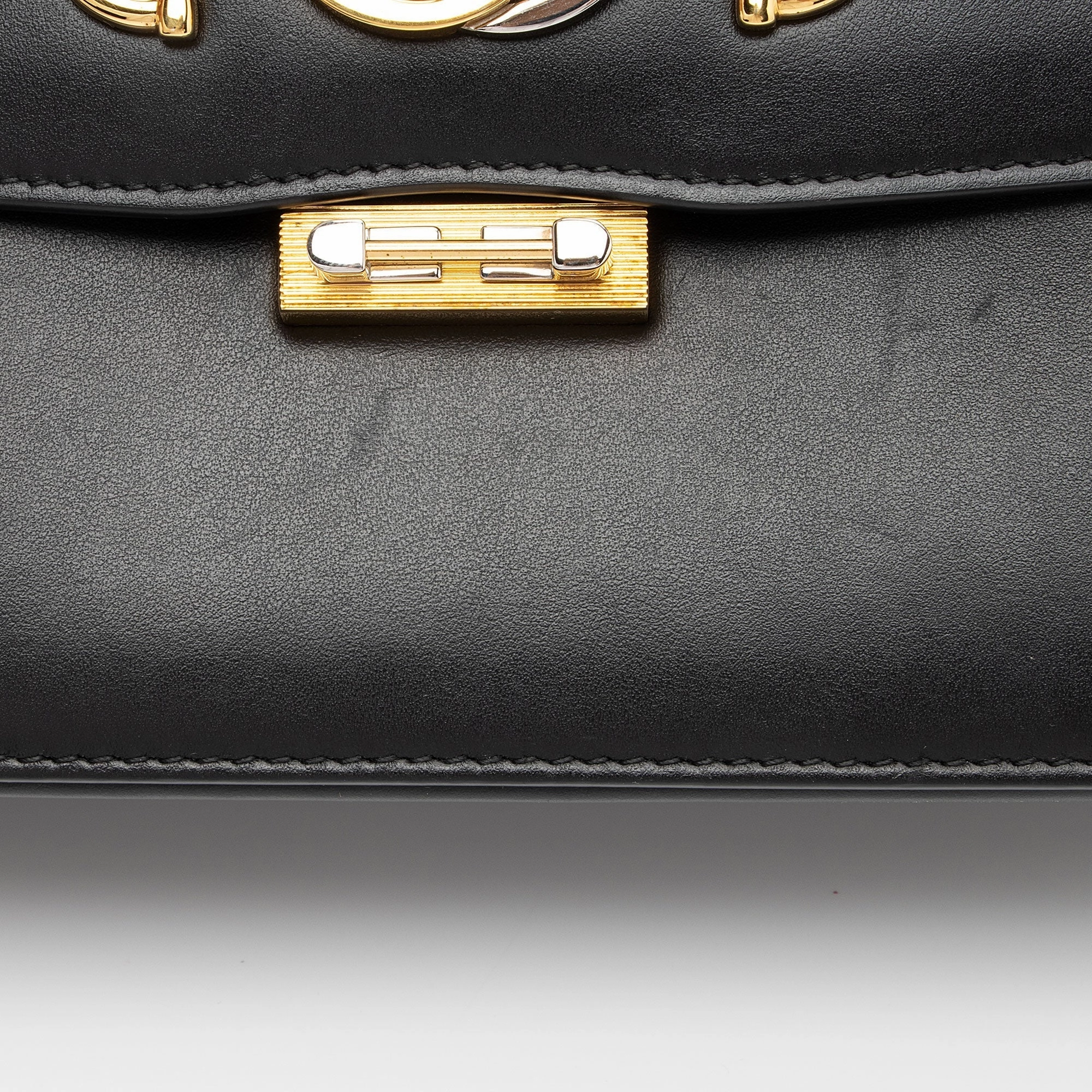 Gucci Calfskin Zumi Small Crossbody (SHF-kgDU9j)
