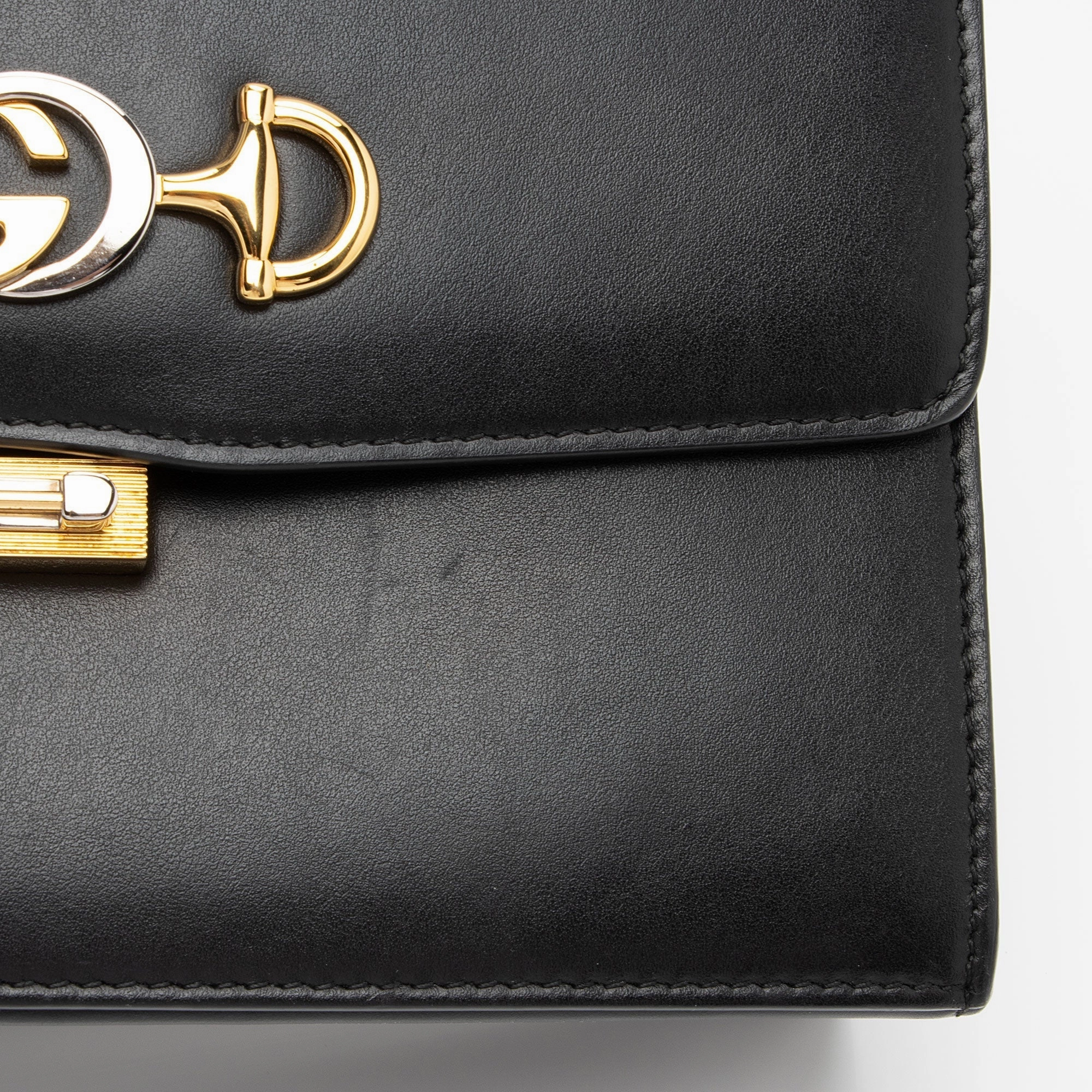 Gucci Calfskin Zumi Small Crossbody (SHF-kgDU9j)