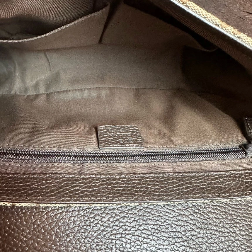 Gucci Classic One-Shoulder Beige Crossbody Bag