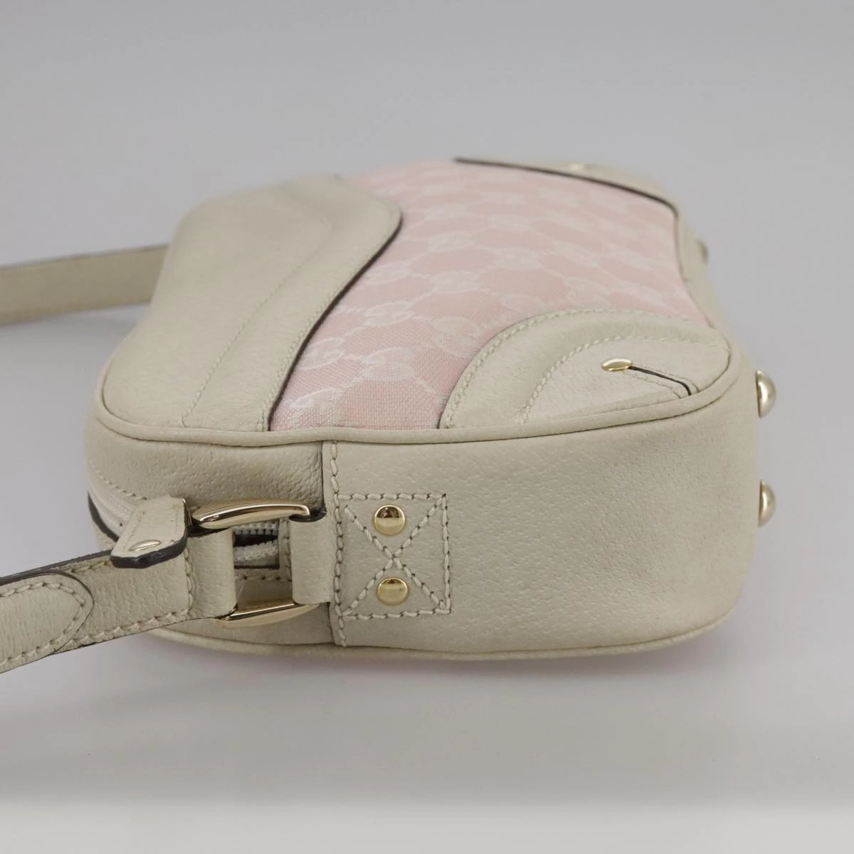Gucci Crest Pink Leather Shoulder Bag ()