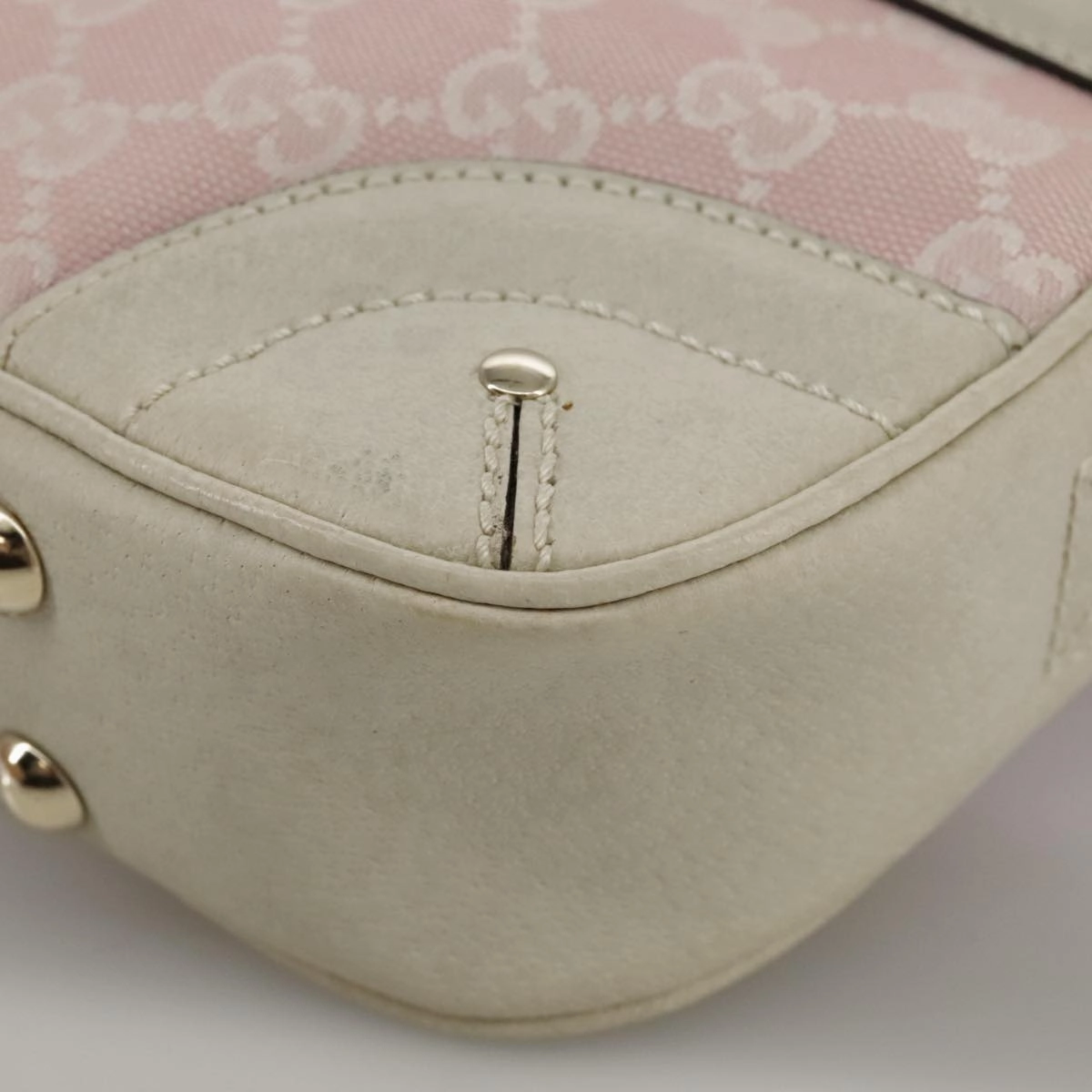 Gucci Crest Pink Leather Shoulder Bag ()
