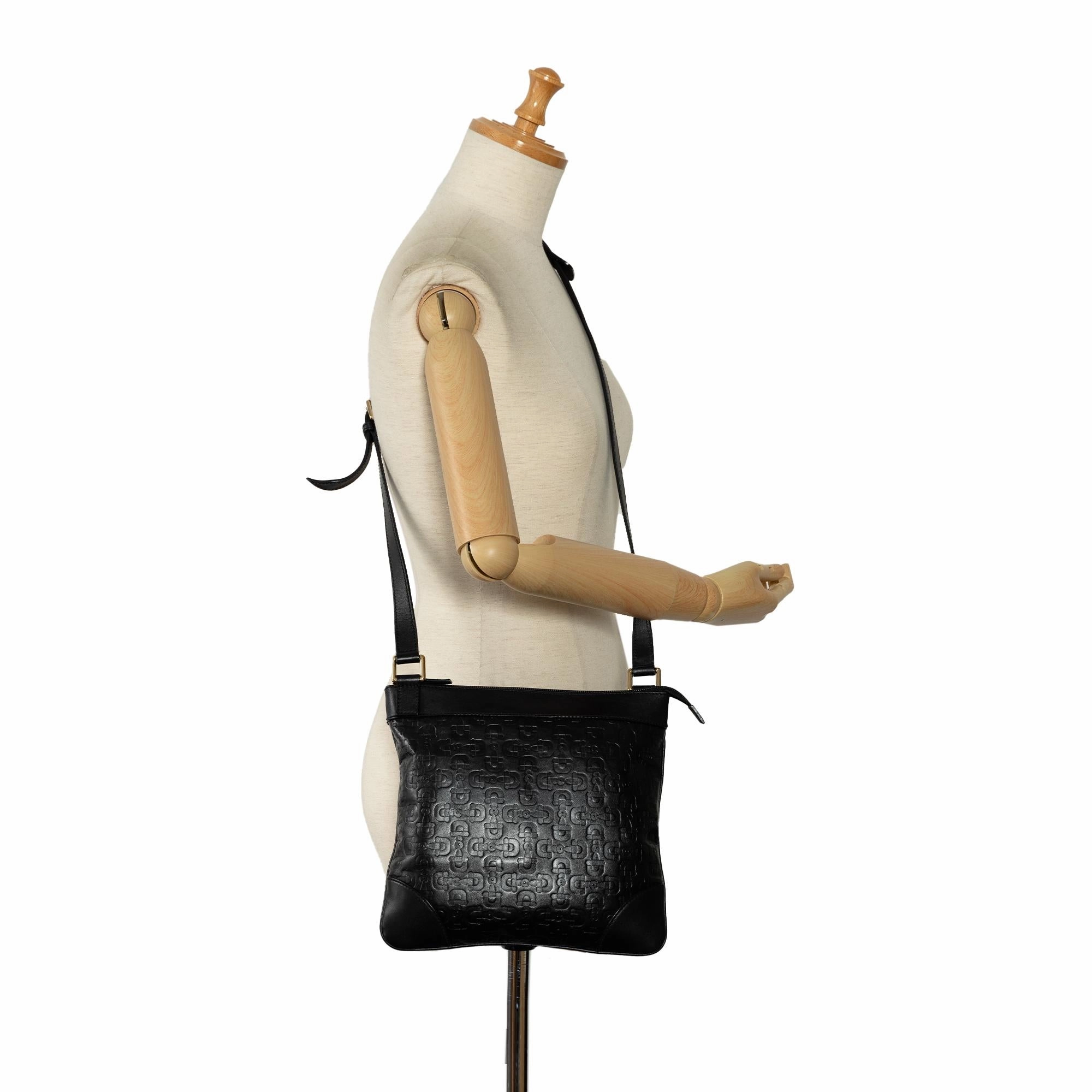 Gucci Embossed Leather Horsebit Crossbody Bag (SHG-KBNslG)