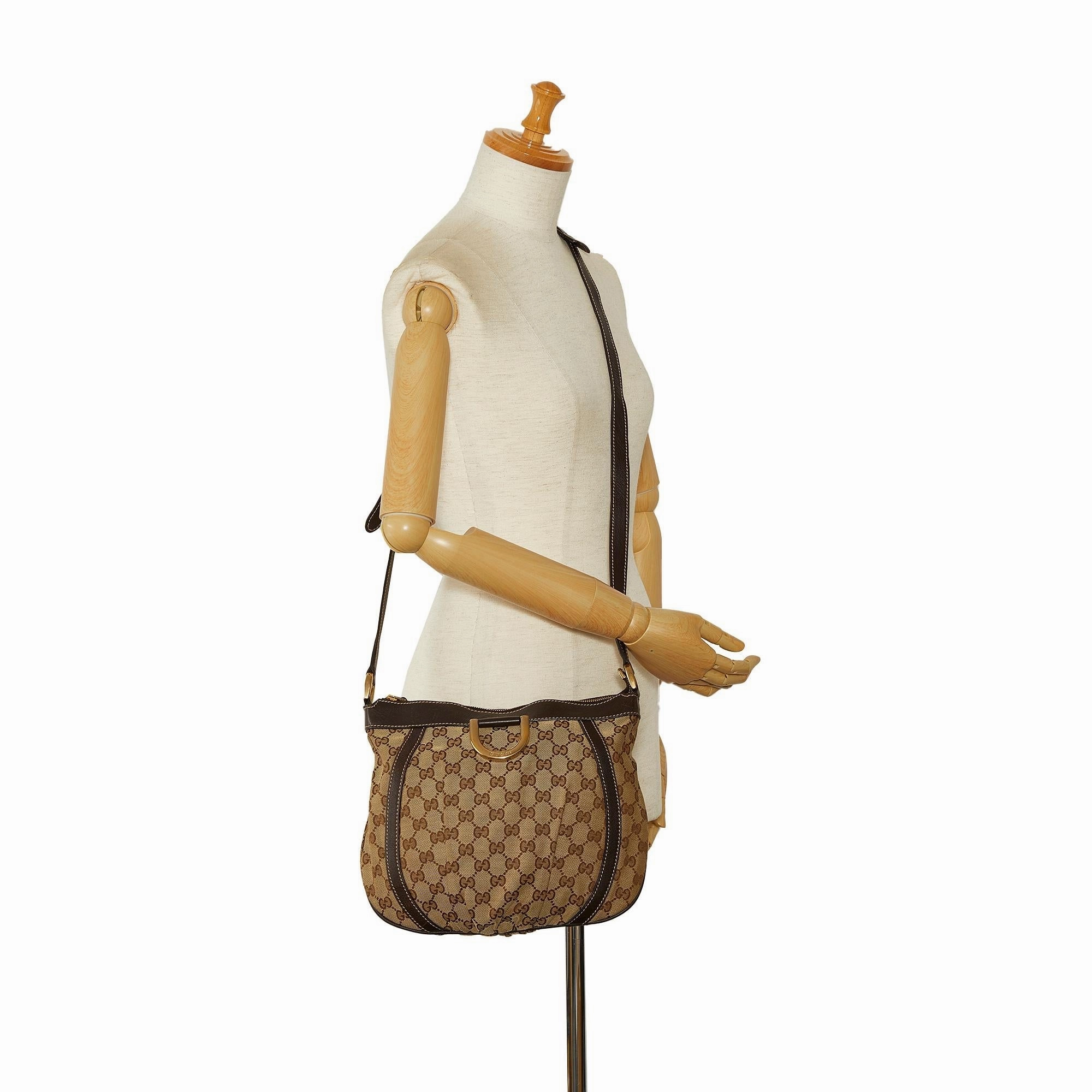 Gucci GG Canvas Abbey D-Ring Crossbody Bag (SHG-ThMn65)