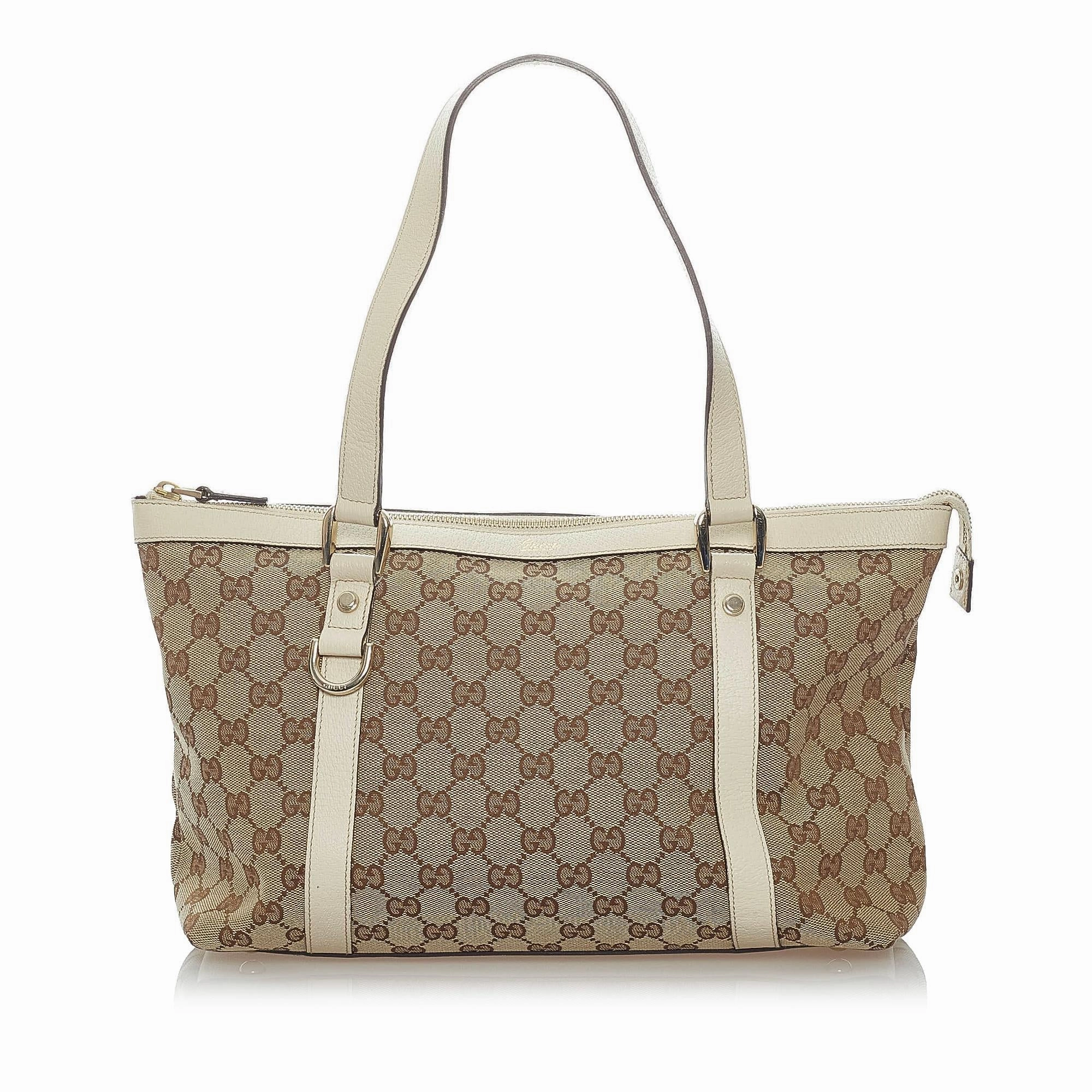 Gucci GG Canvas Abbey Shoulder Bag (SHG-32783)