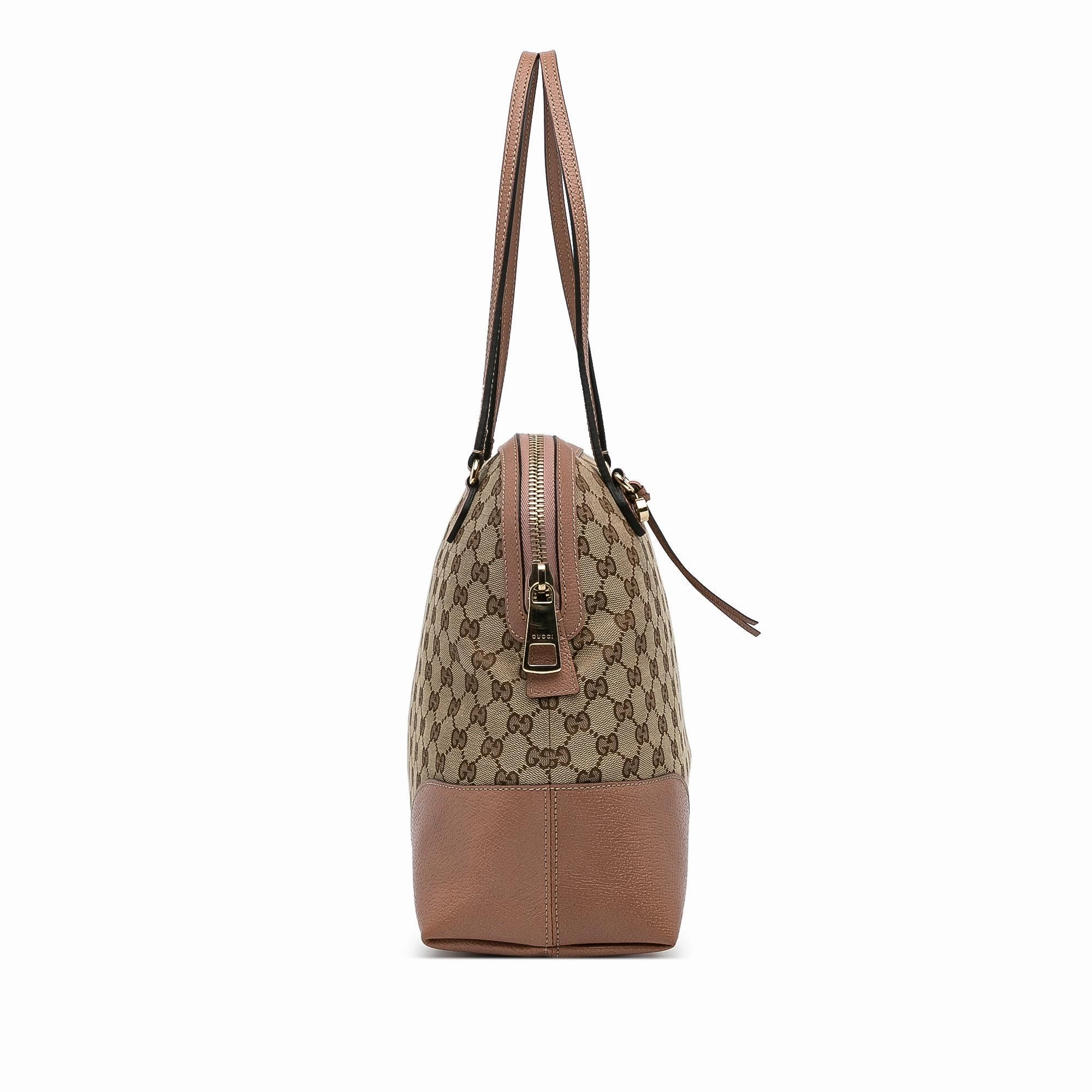 Gucci GG Canvas Bree Shoulder Bag (SHG-peTxRU)
