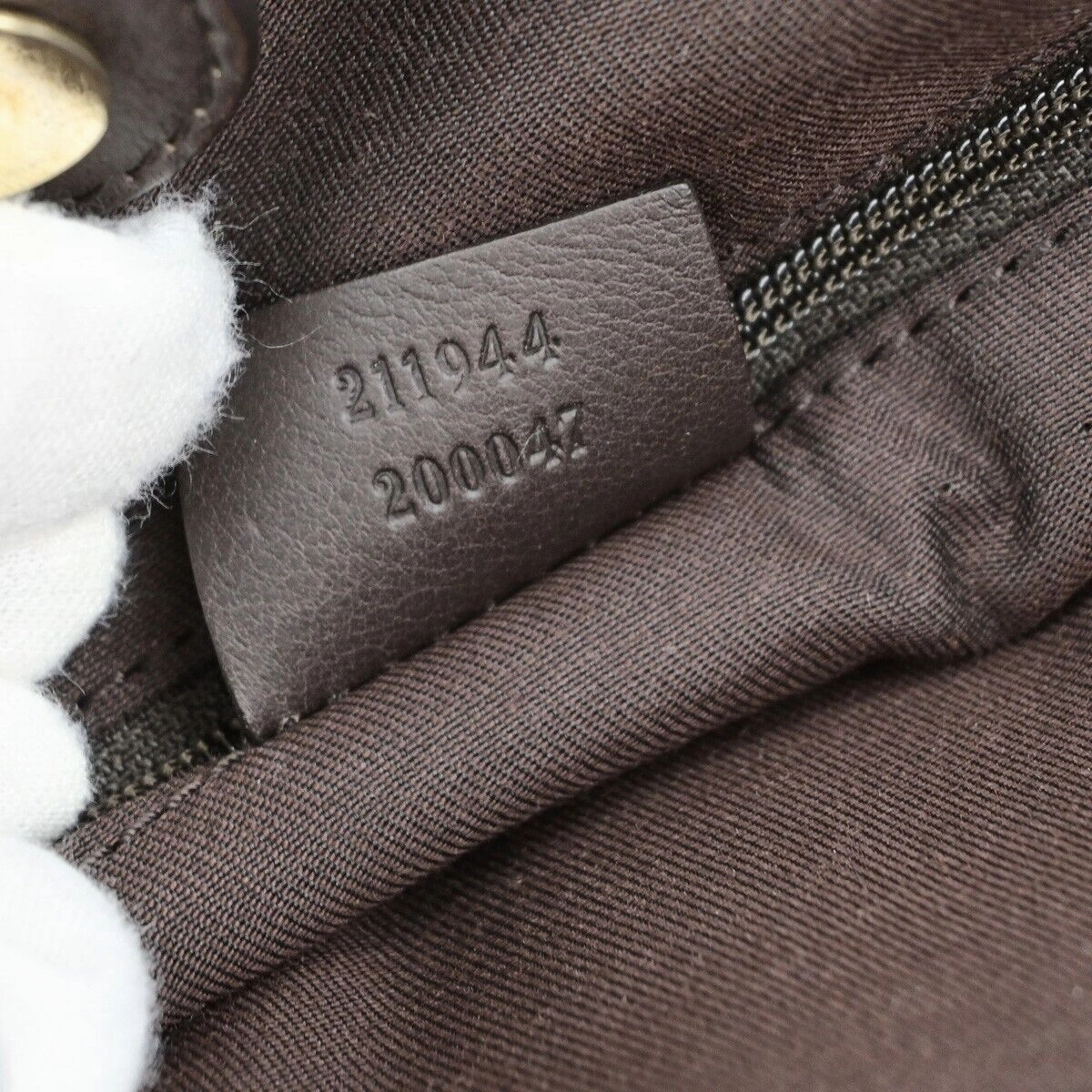 Gucci Gg Canvas  Canvas Shoulder Bag ()