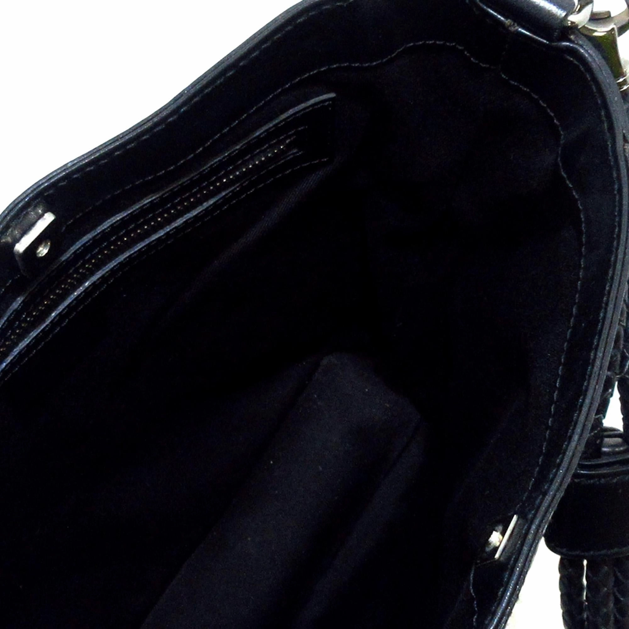 Gucci GG Canvas Crossbody (SHG-mkECIq)