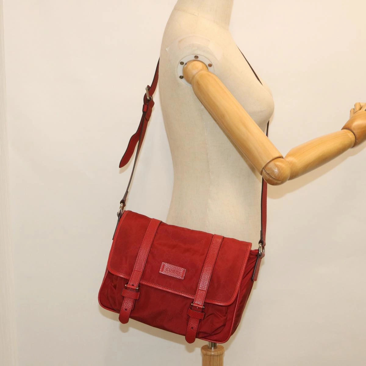 GUCCI GG Canvas Shoulder Bag Nylon Outlet Red 510335  56687