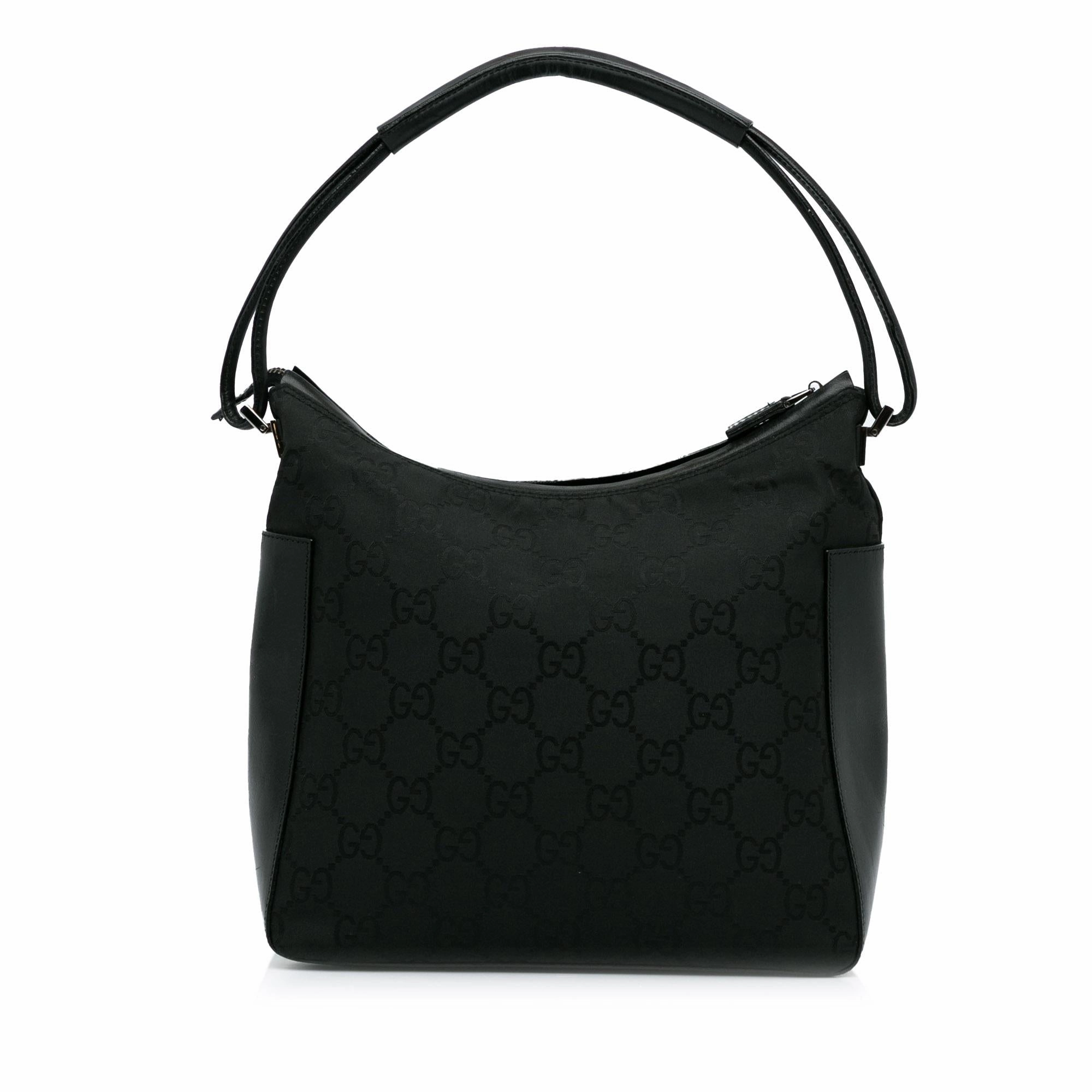 Gucci GG Canvas Shoulder Bag (SHG-AwkmcQ)