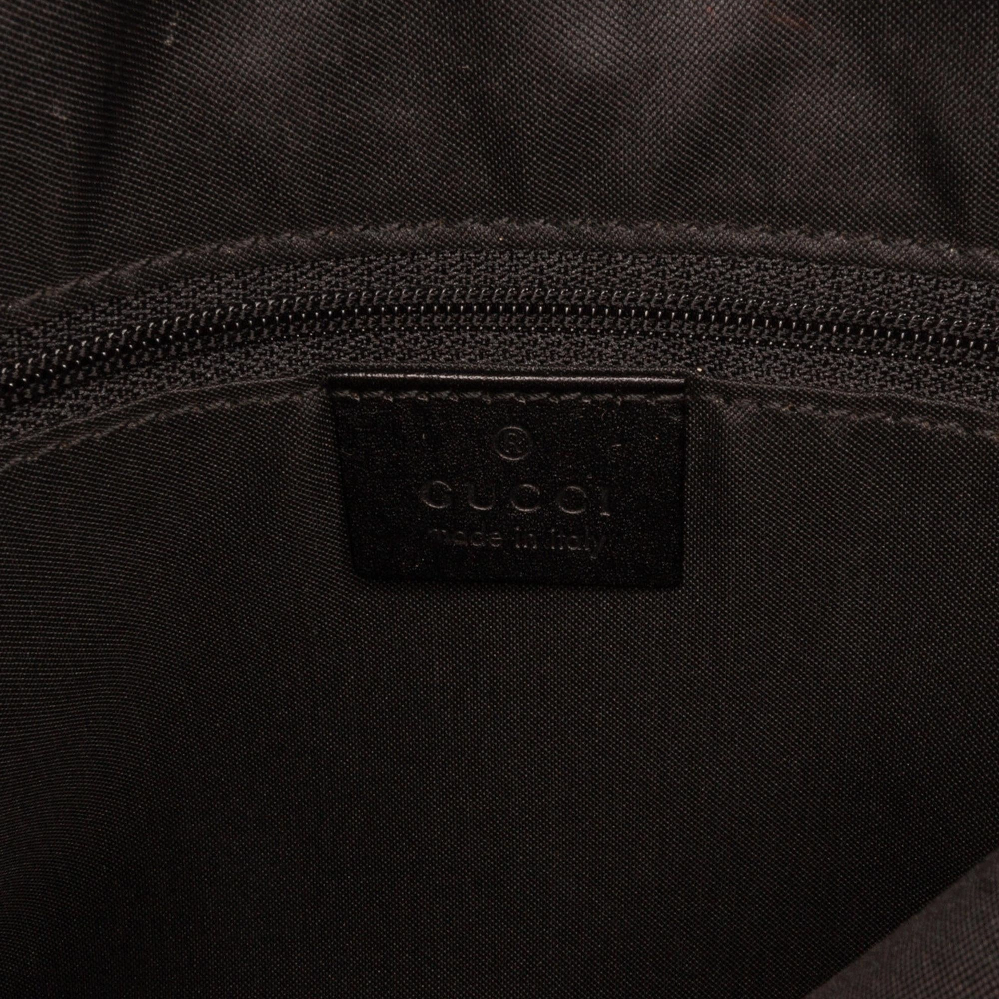 Gucci GG Canvas Shoulder Bag (SHG-AwkmcQ)