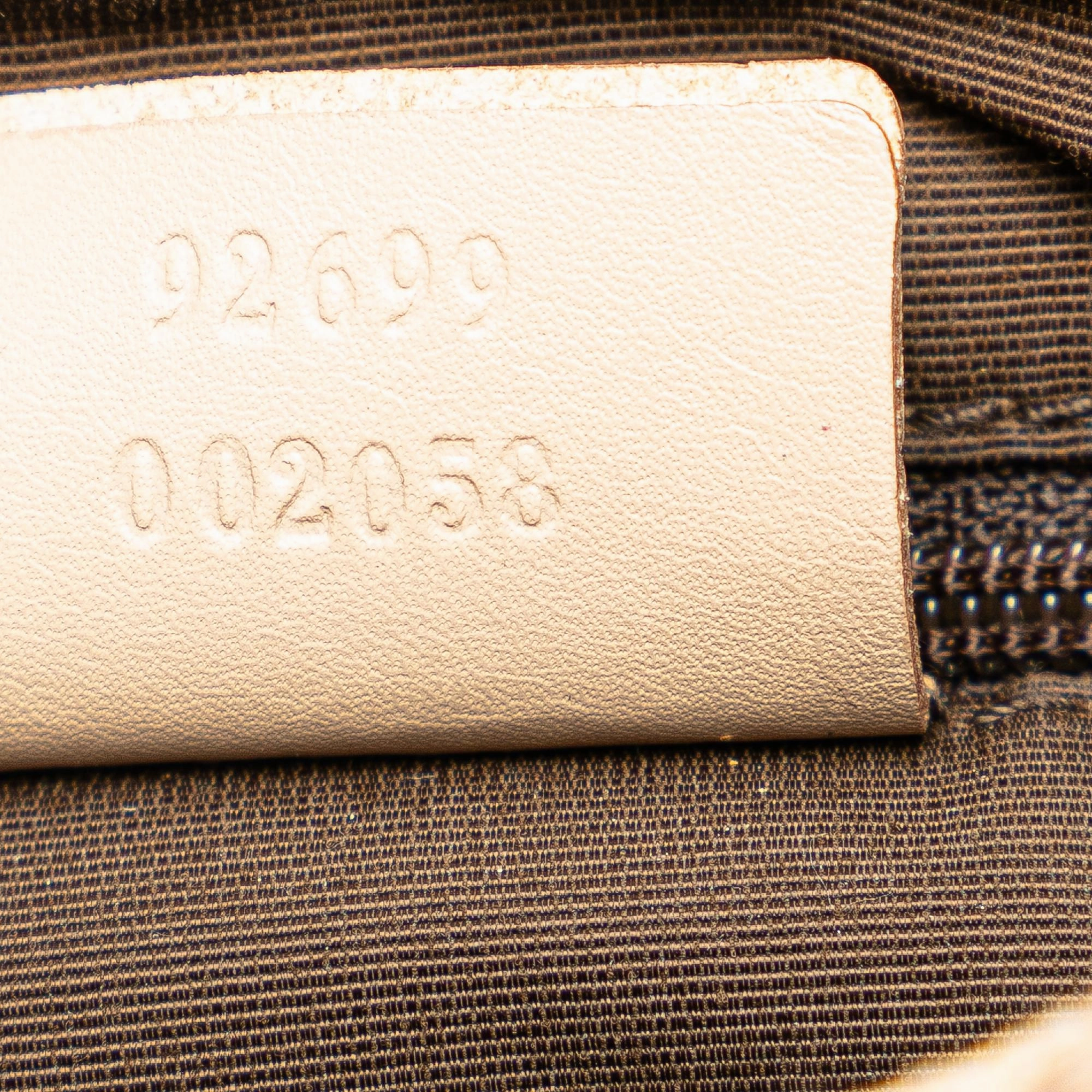 Gucci GG Canvas Shoulder Bag (SHG-pGVXwe)