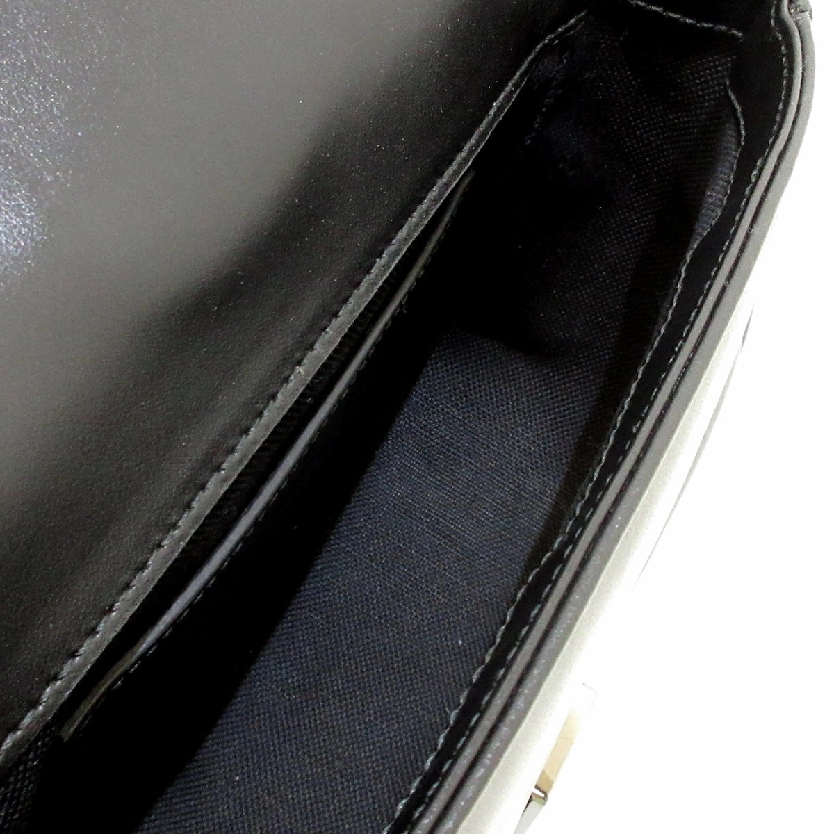 Gucci Gg Marmont  Leather Shoulder Bag ()