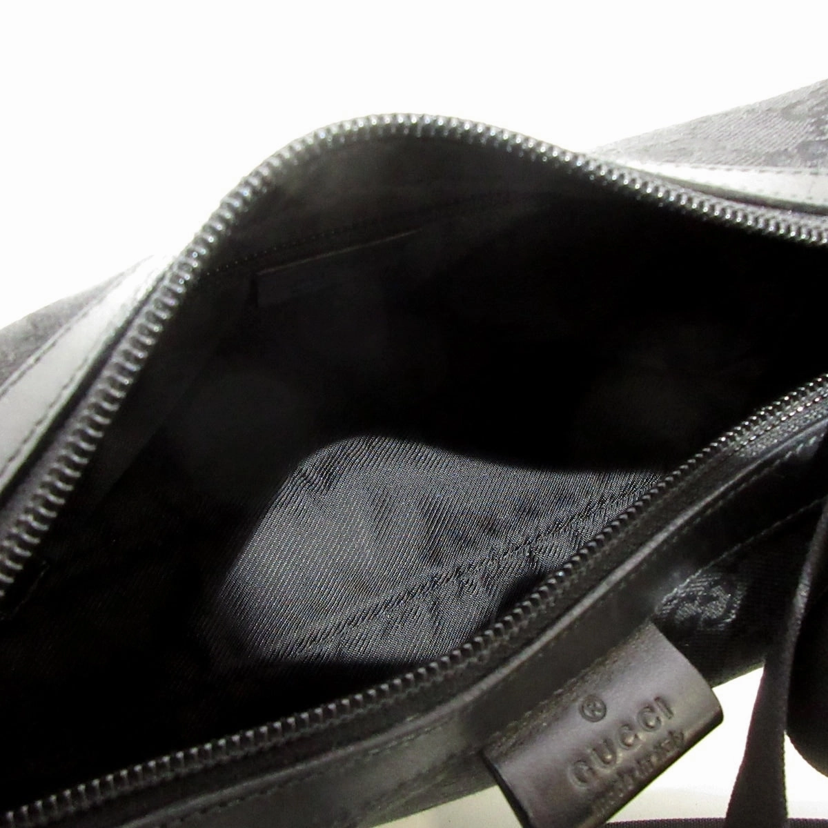 Gucci Gg Pattern  Canvas Shoulder Bag ()