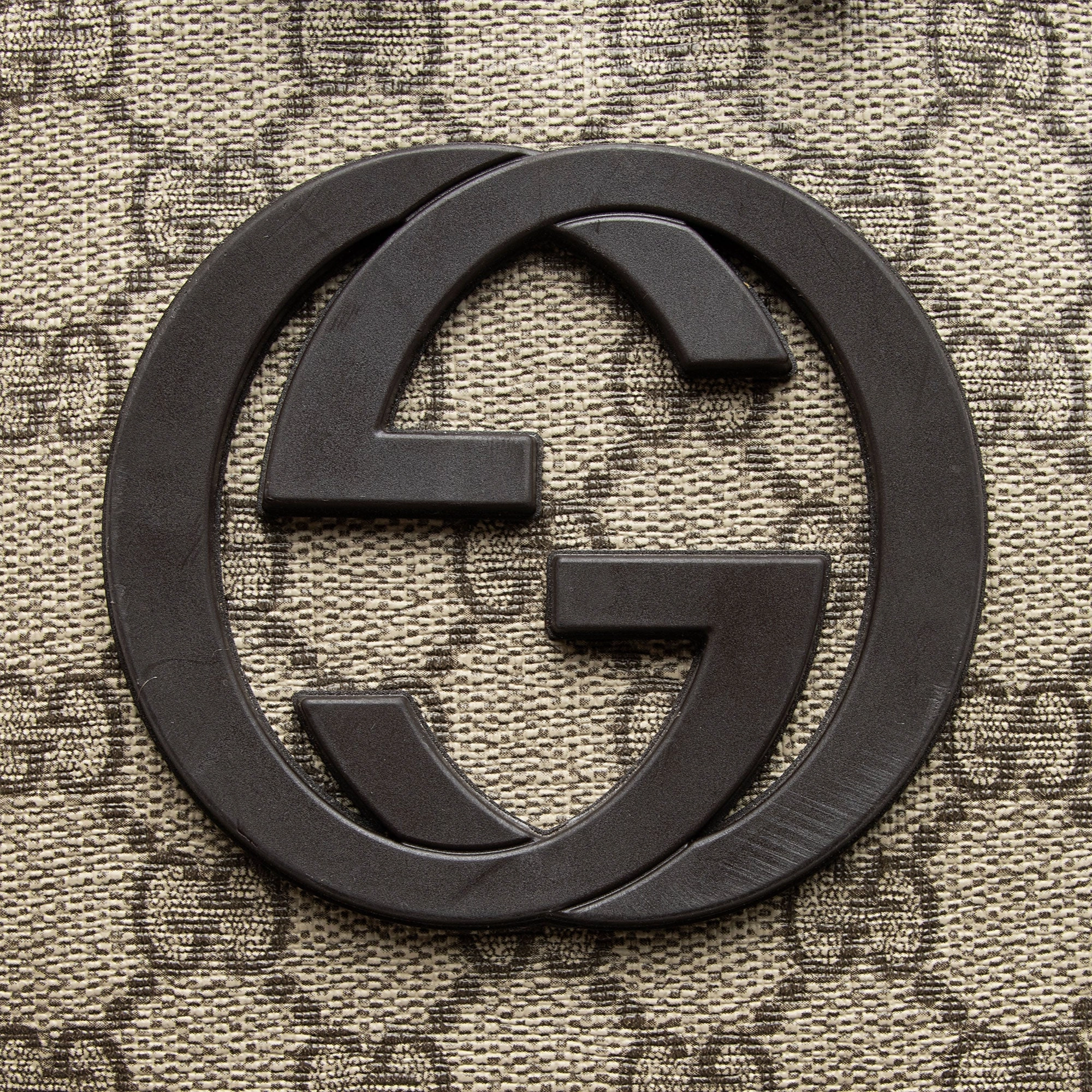 Gucci GG Supreme Interlocking G Medium Backpack (SHF-945UAF)