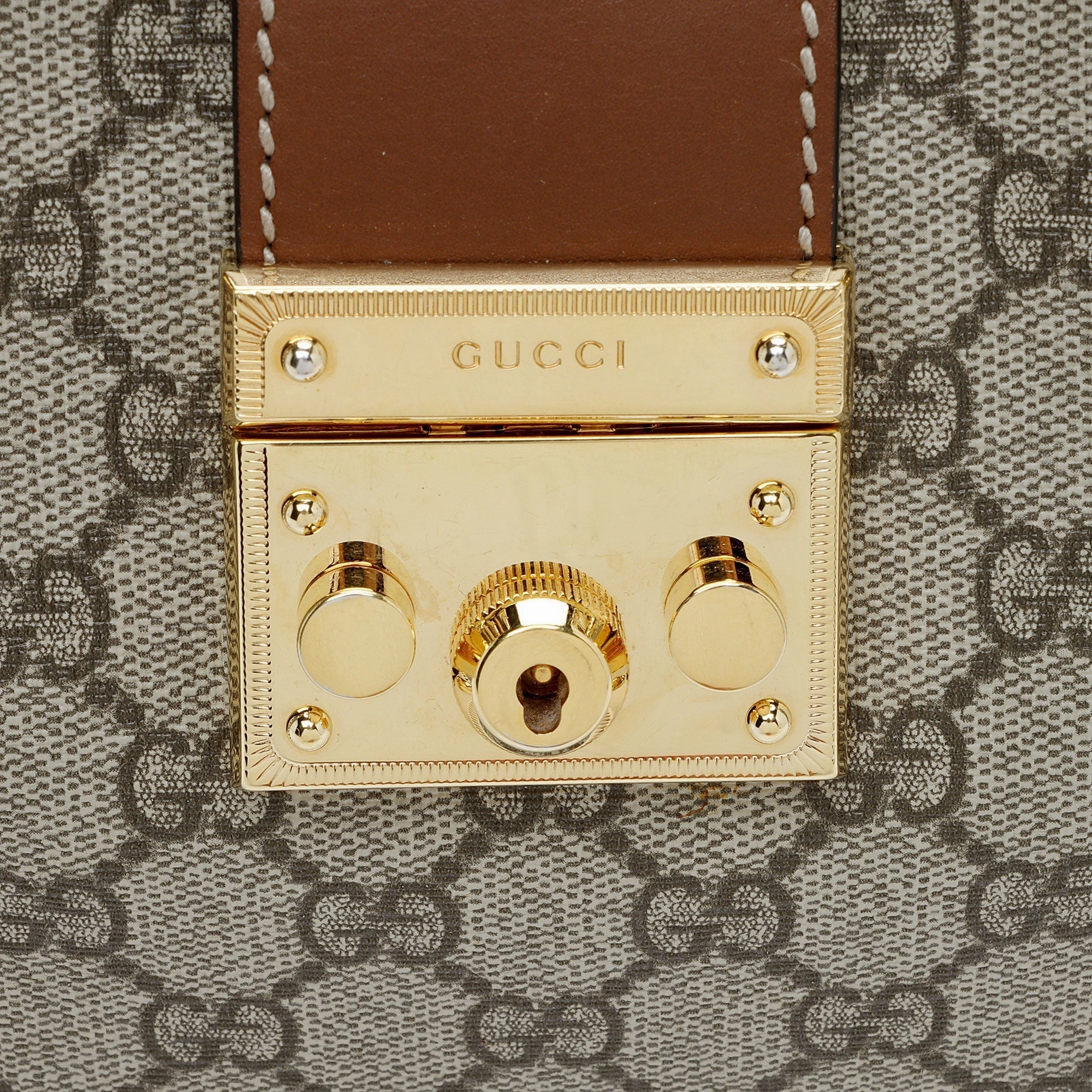 Gucci GG Supreme Padlock Chain Small Shoulder Bag (SHF-Z3zmfK)