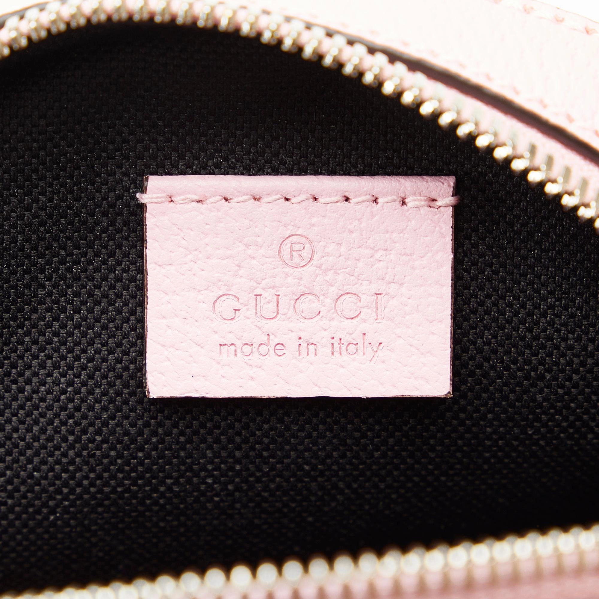 Gucci GG Supreme Psychedelic Round Crossbody Bag (SHG-gwT8Fo)