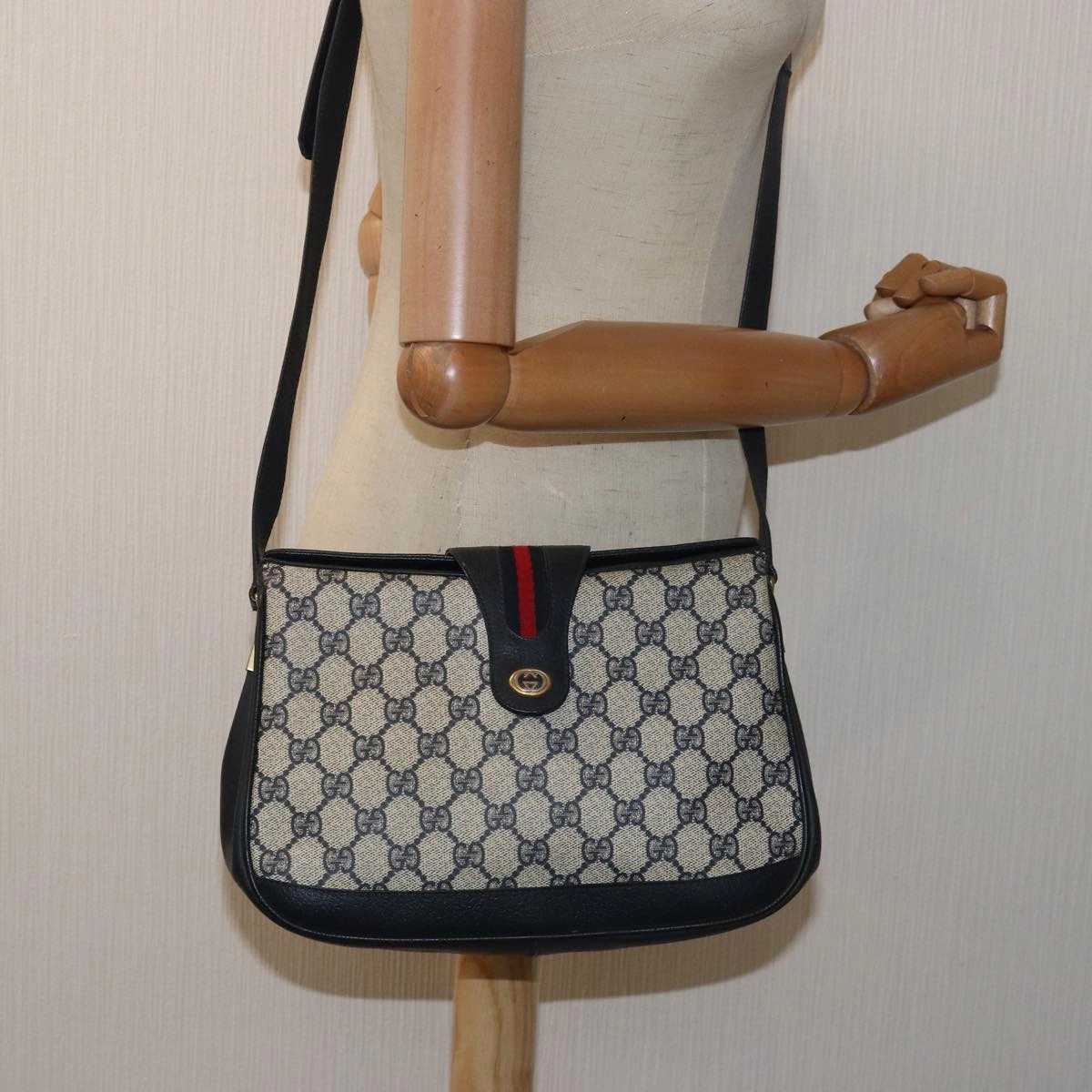 GUCCI GG Supreme Sherry Line Shoulder Bag PVC Navy Red 116 02 076  13428