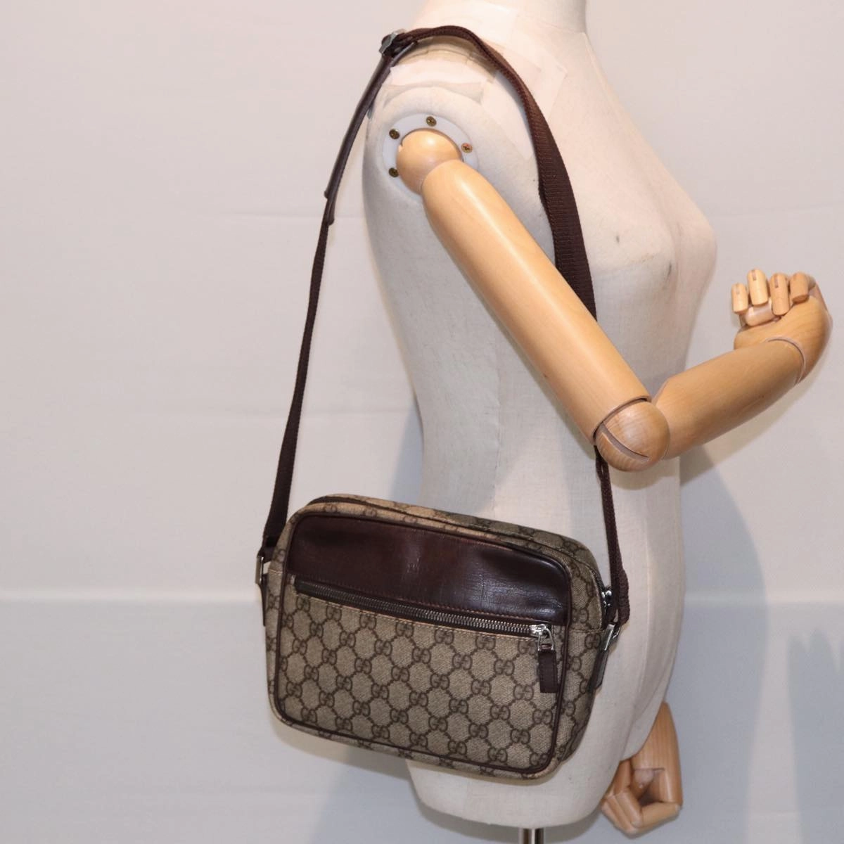 GUCCI GG Supreme Shoulder Bag PVC Leather Beige Silver 114291  87094