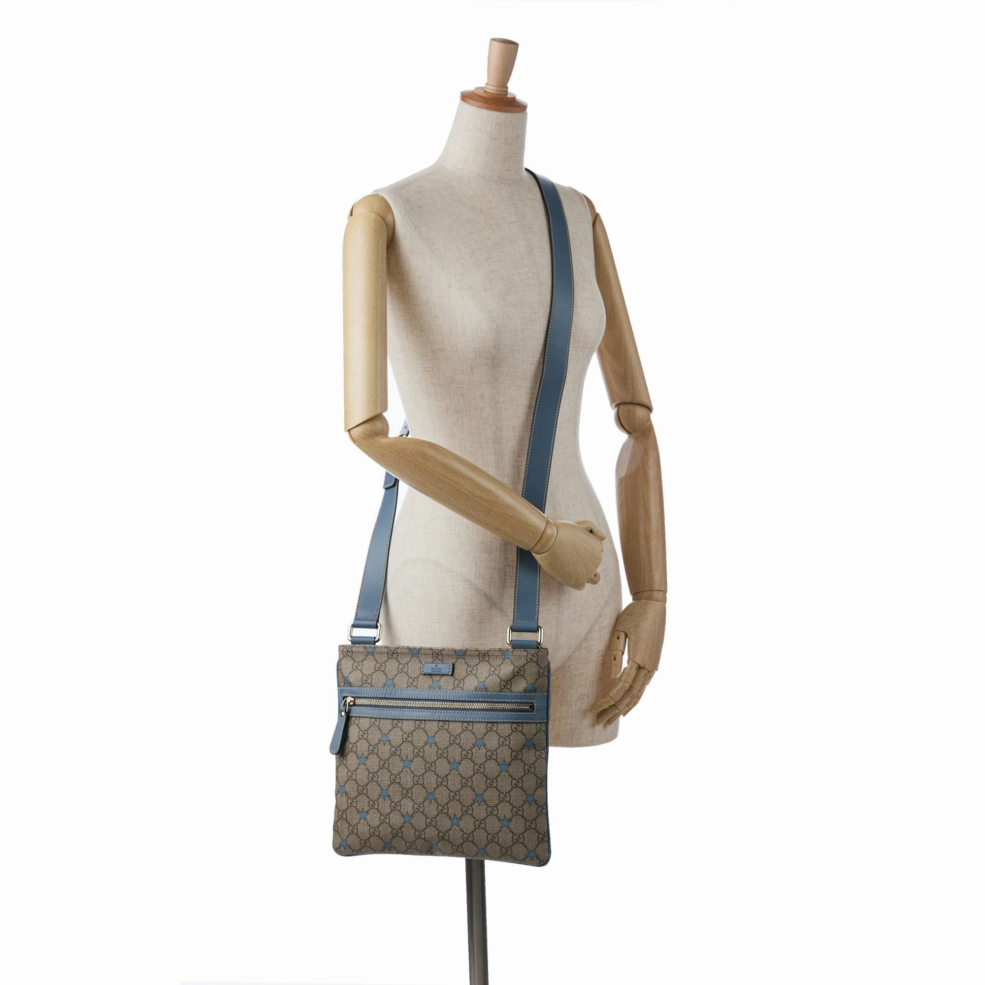 Gucci GG Supreme Star Crossbody Bag (SHG-nEpIbe)