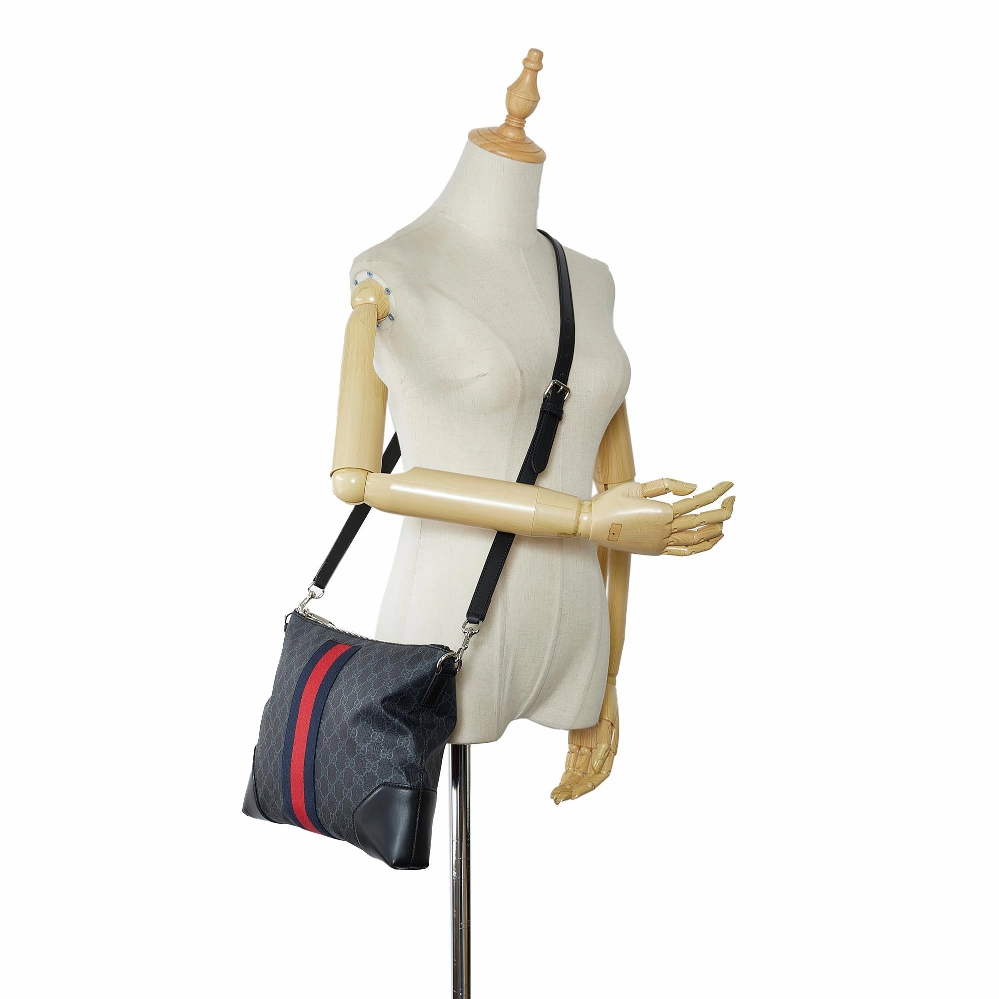 Gucci GG Supreme Web Crossbody Bag (SHG-gkkz7w)