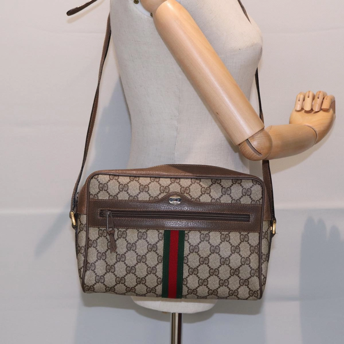 GUCCI GG Supreme Web Sherry Line Shoulder Bag PVC Beige 68 02 005  83928