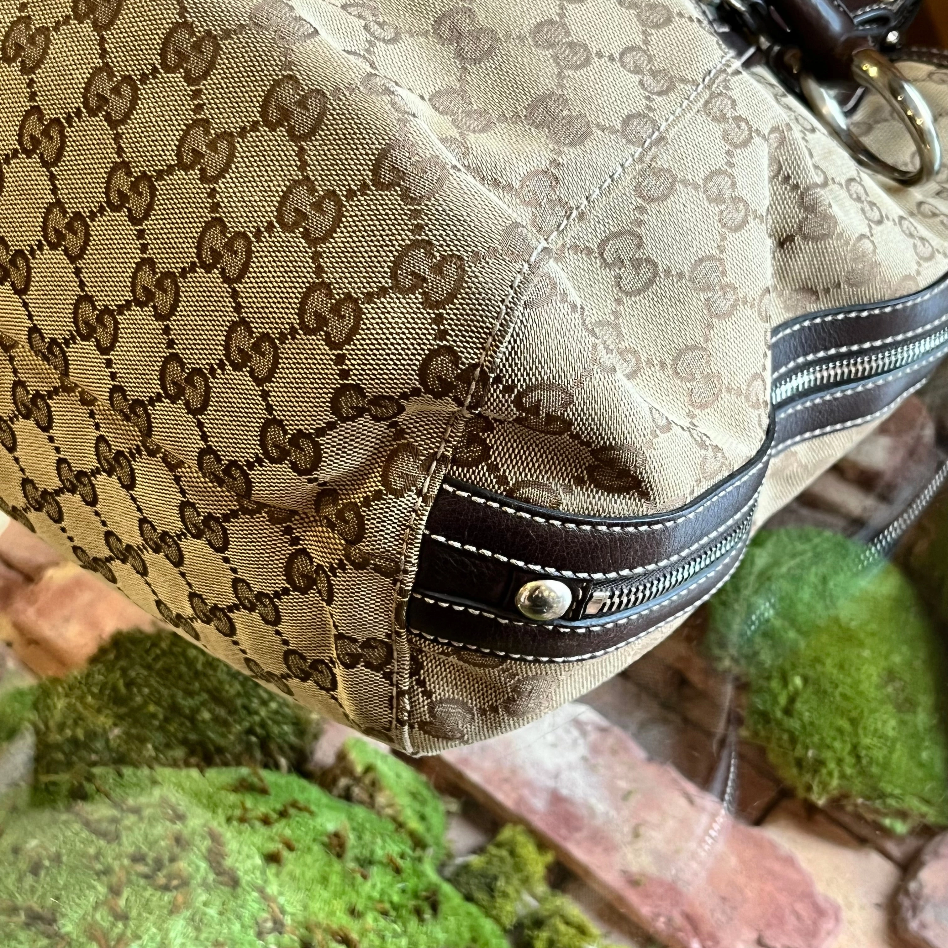 GUCCI Icon Bit GG Canvas Shoulder Bag