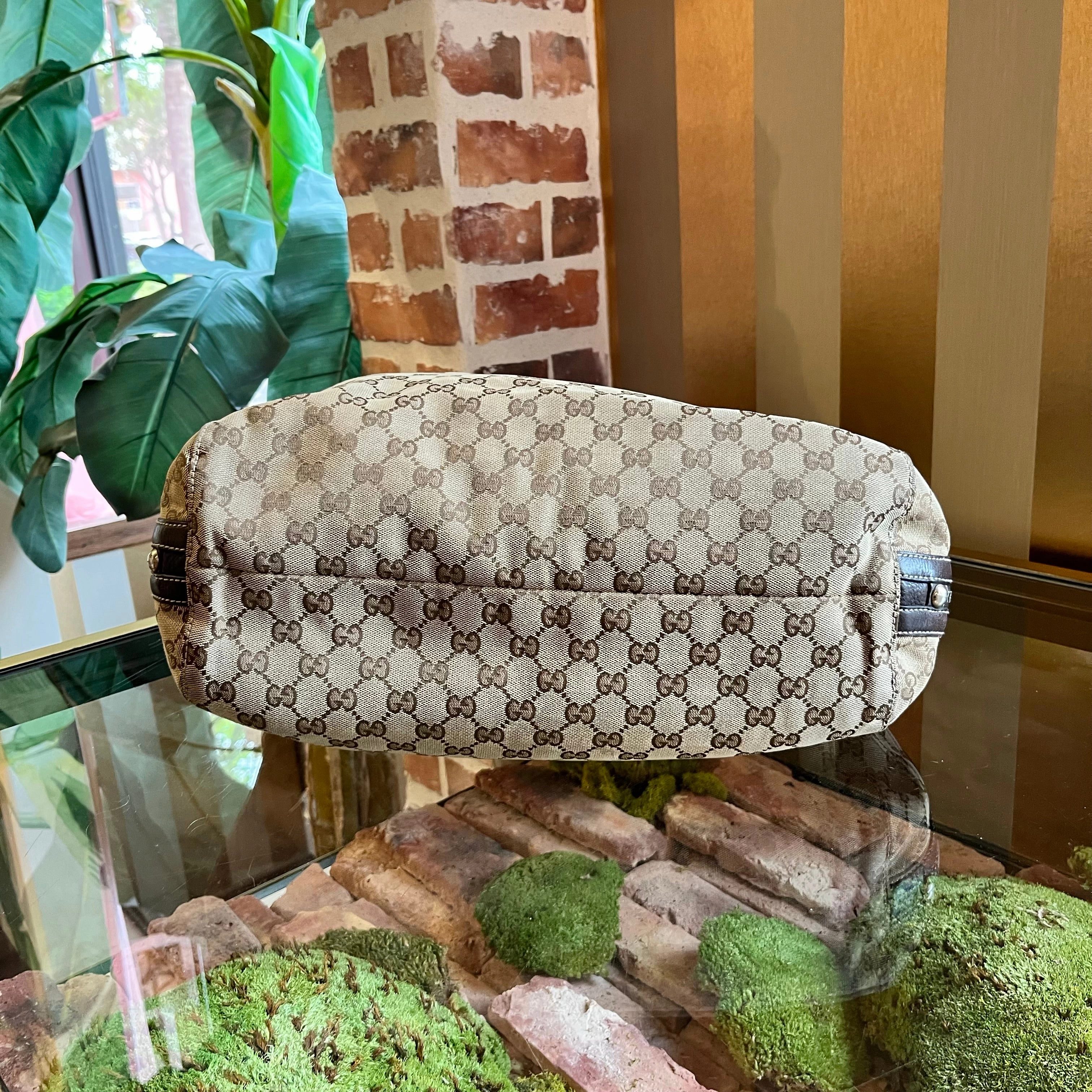 GUCCI Icon Bit GG Canvas Shoulder Bag