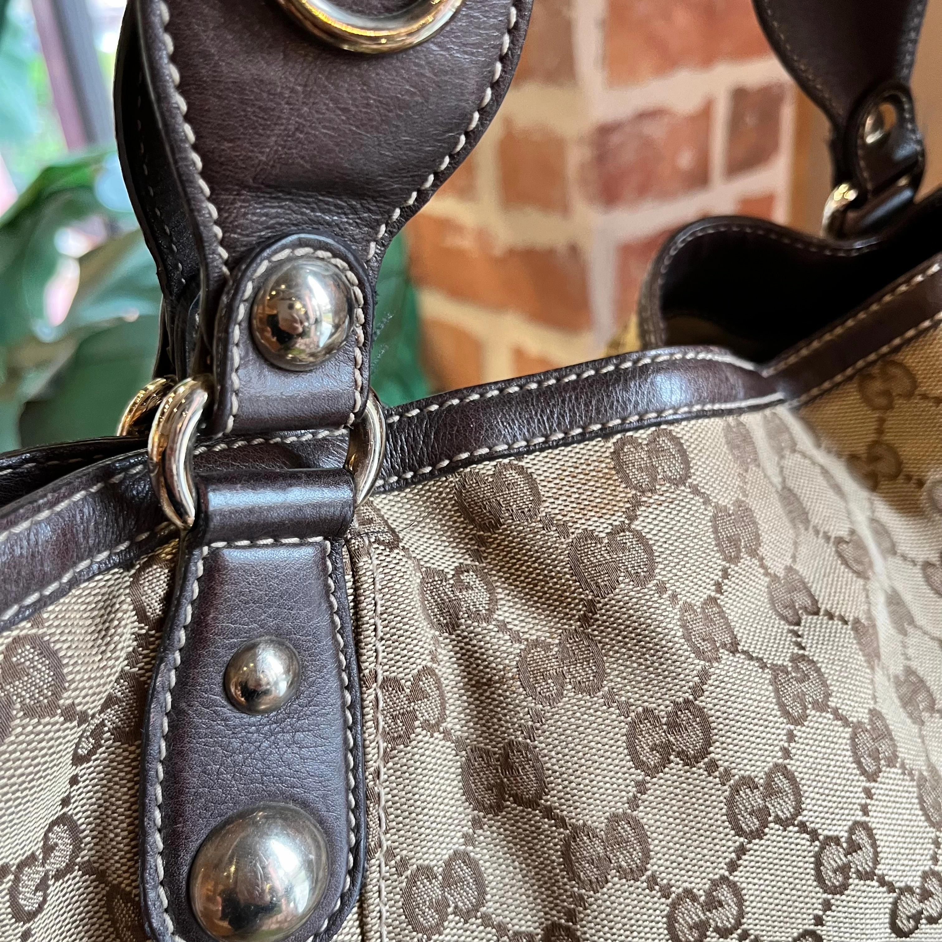 GUCCI Icon Bit GG Canvas Shoulder Bag