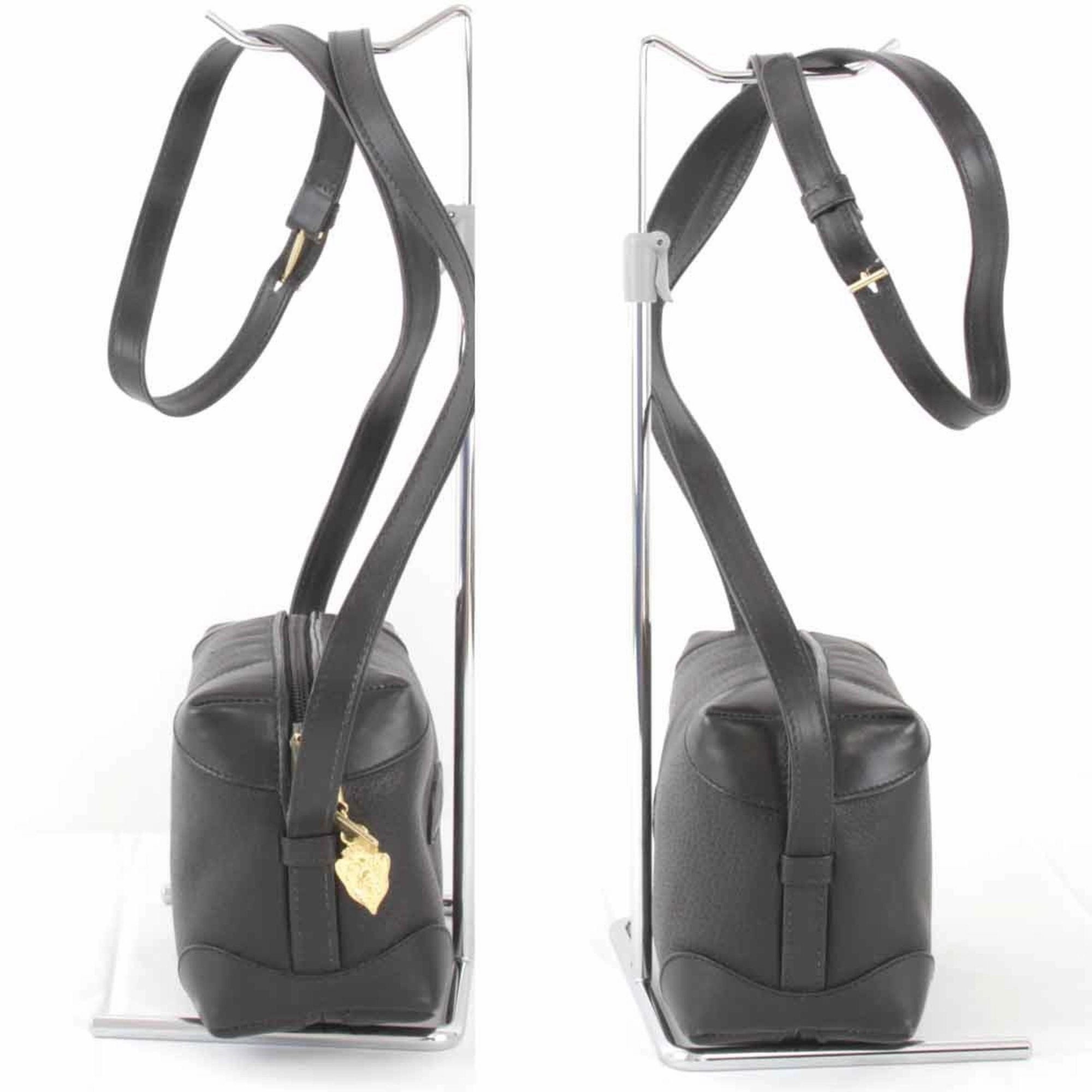 Gucci Interlocking G  Leather Shoulder Bag ()