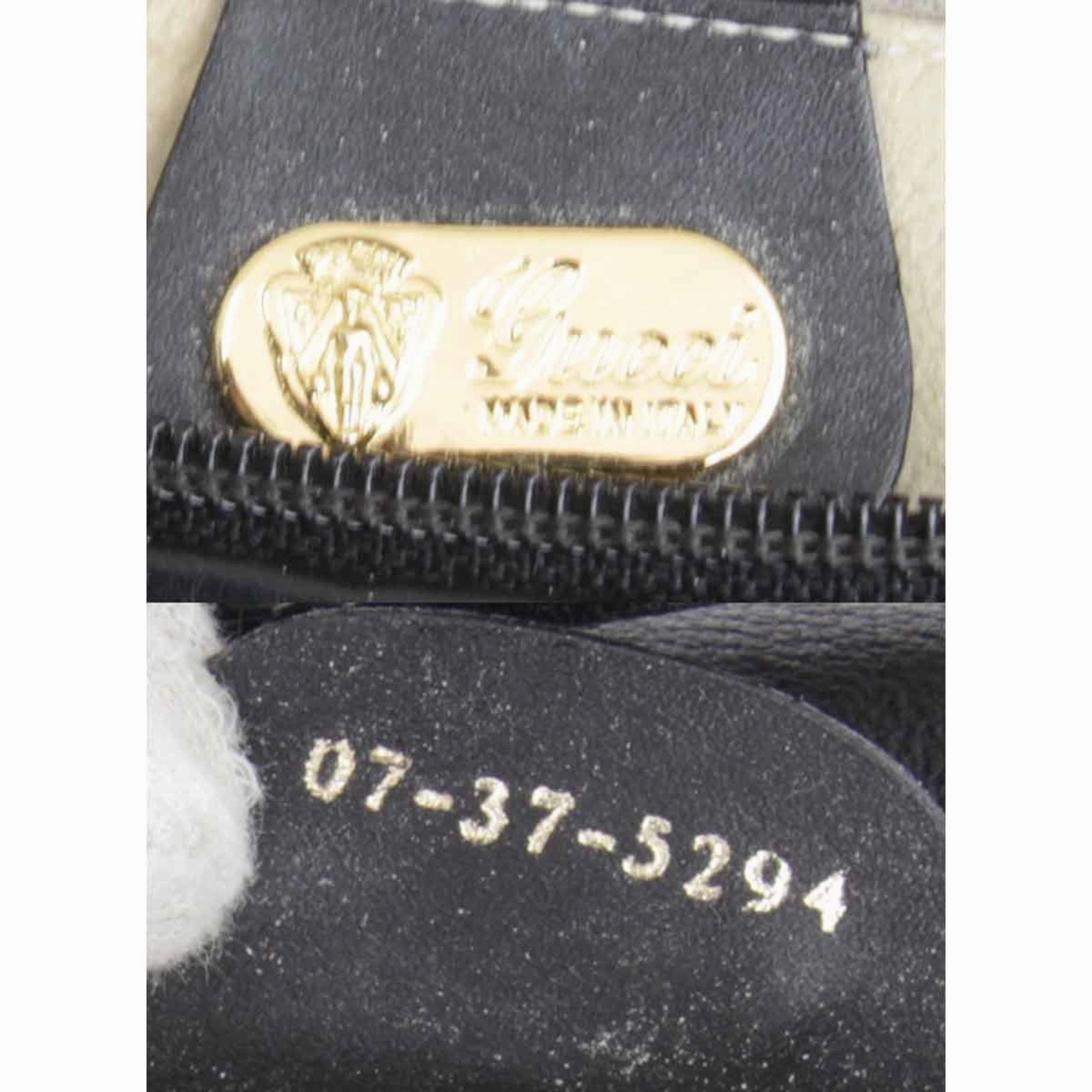 Gucci Interlocking G  Leather Shoulder Bag ()