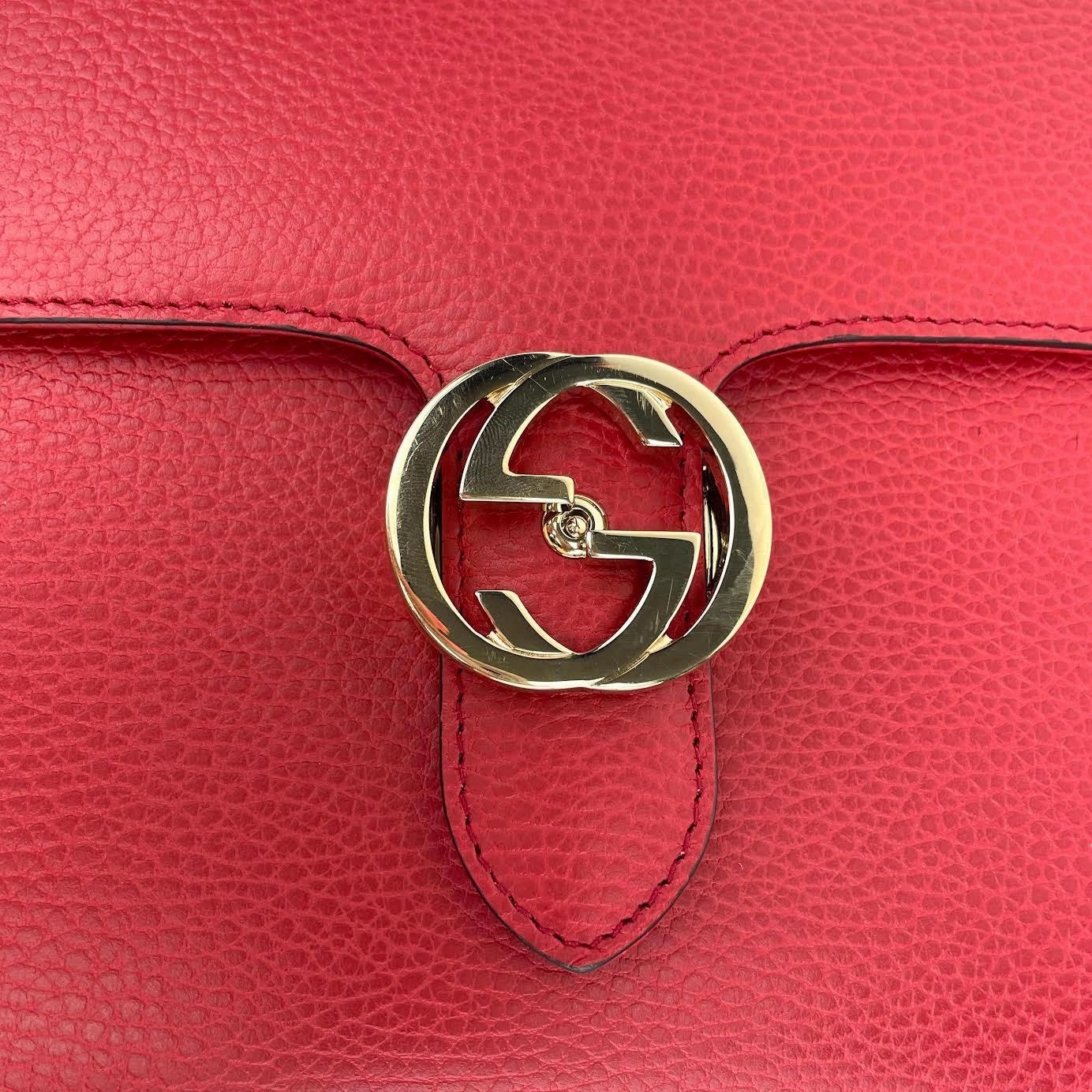 GUCCI Interlocking G Shoulder Bag - Red