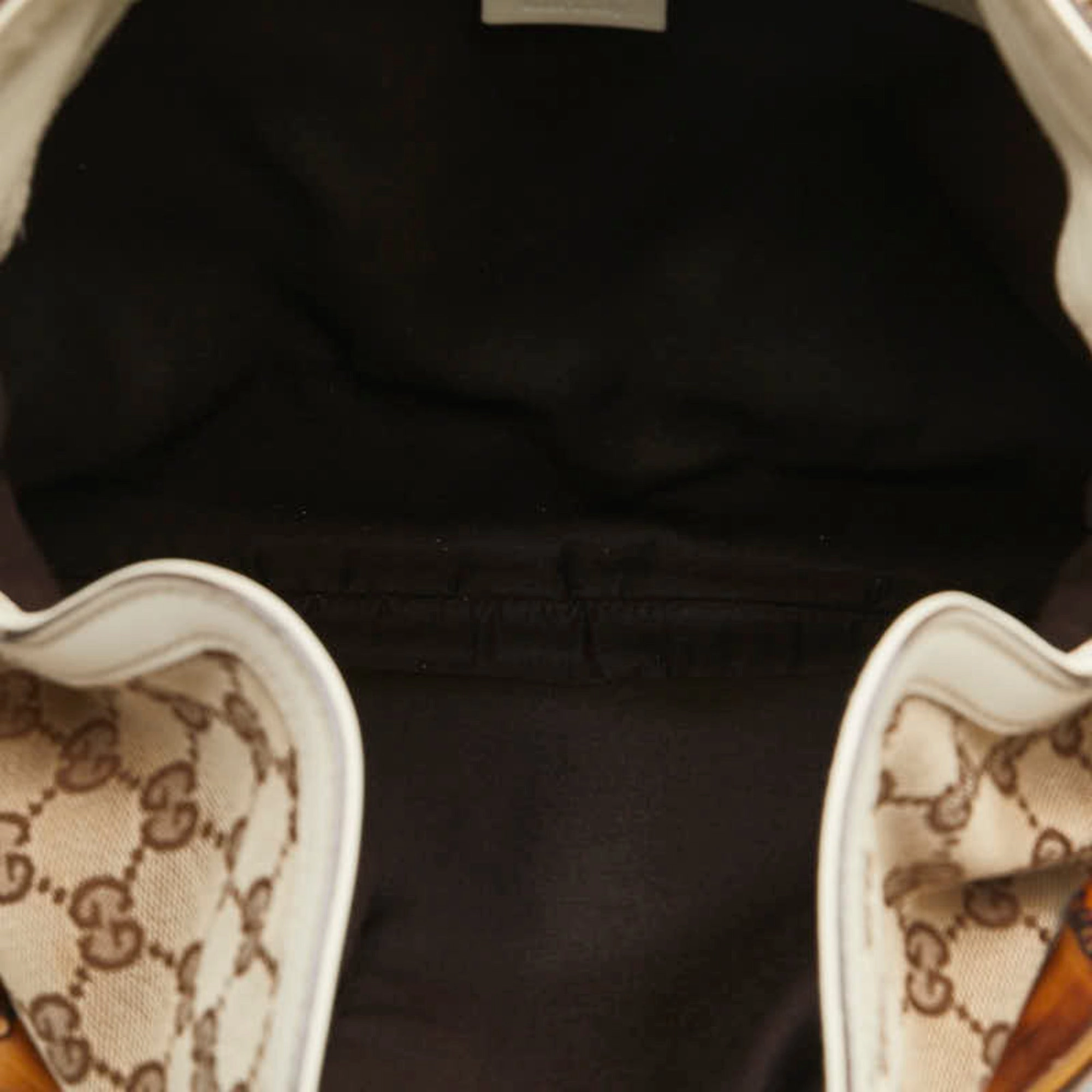 Gucci  ivory  Canvas Leather Handbag Shoulder Bag (Pre-Owned)